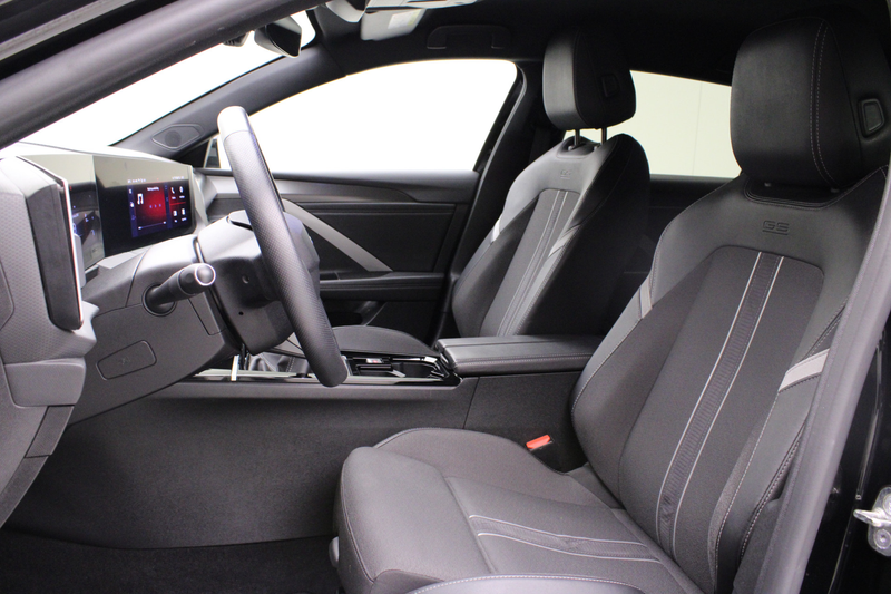 Opel Astra Sports Tourer 1.2 | Level 4 | 360° Camera & Parkee — photo 10