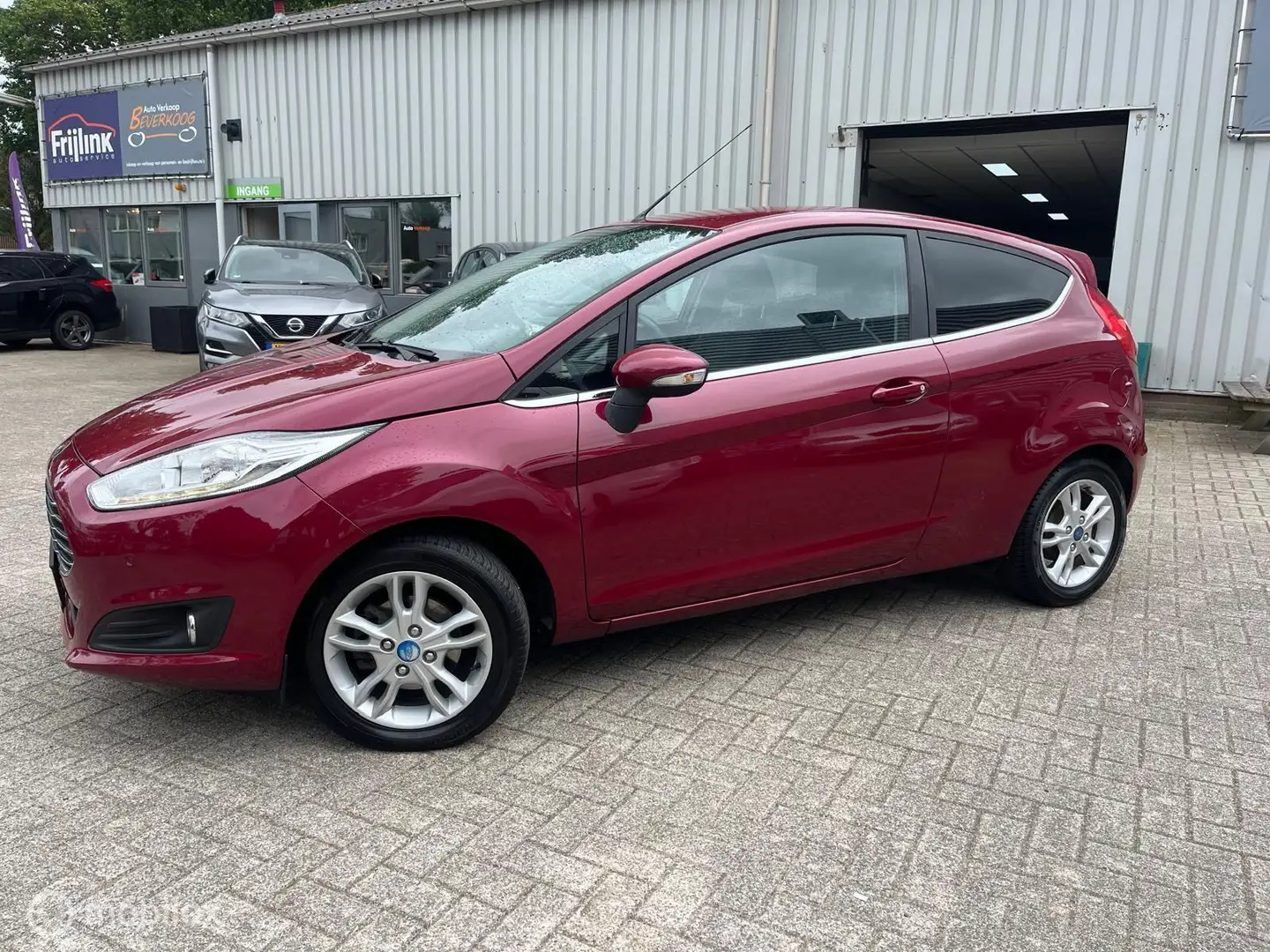 Ford Fiesta 1.0 Titanium/ bluetooth / 6 /12 MAANDEN GARANTIE Burdeos - 2