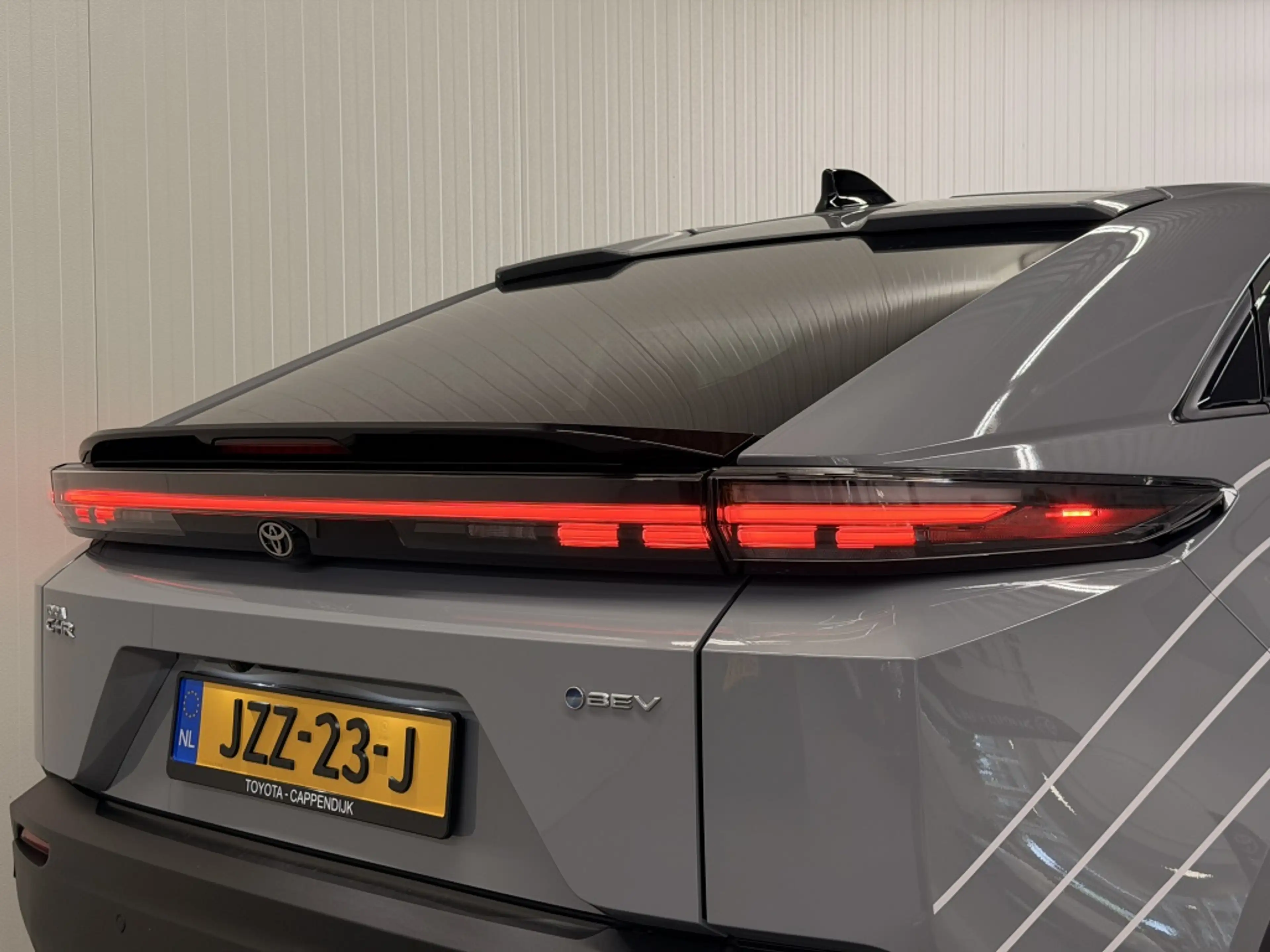 Toyota C-HR+ First Edition 77 kWh — photo 13