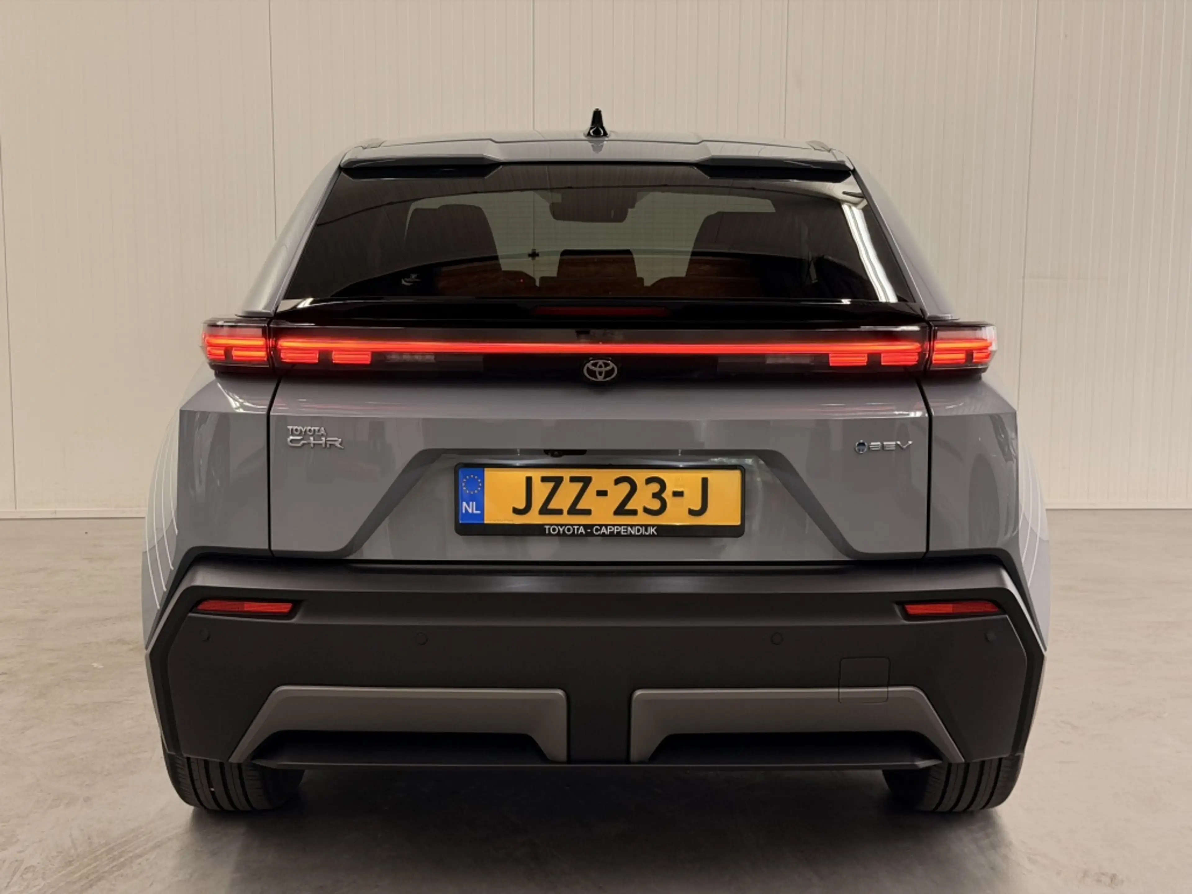 Toyota C-HR+ First Edition 77 kWh — photo 14