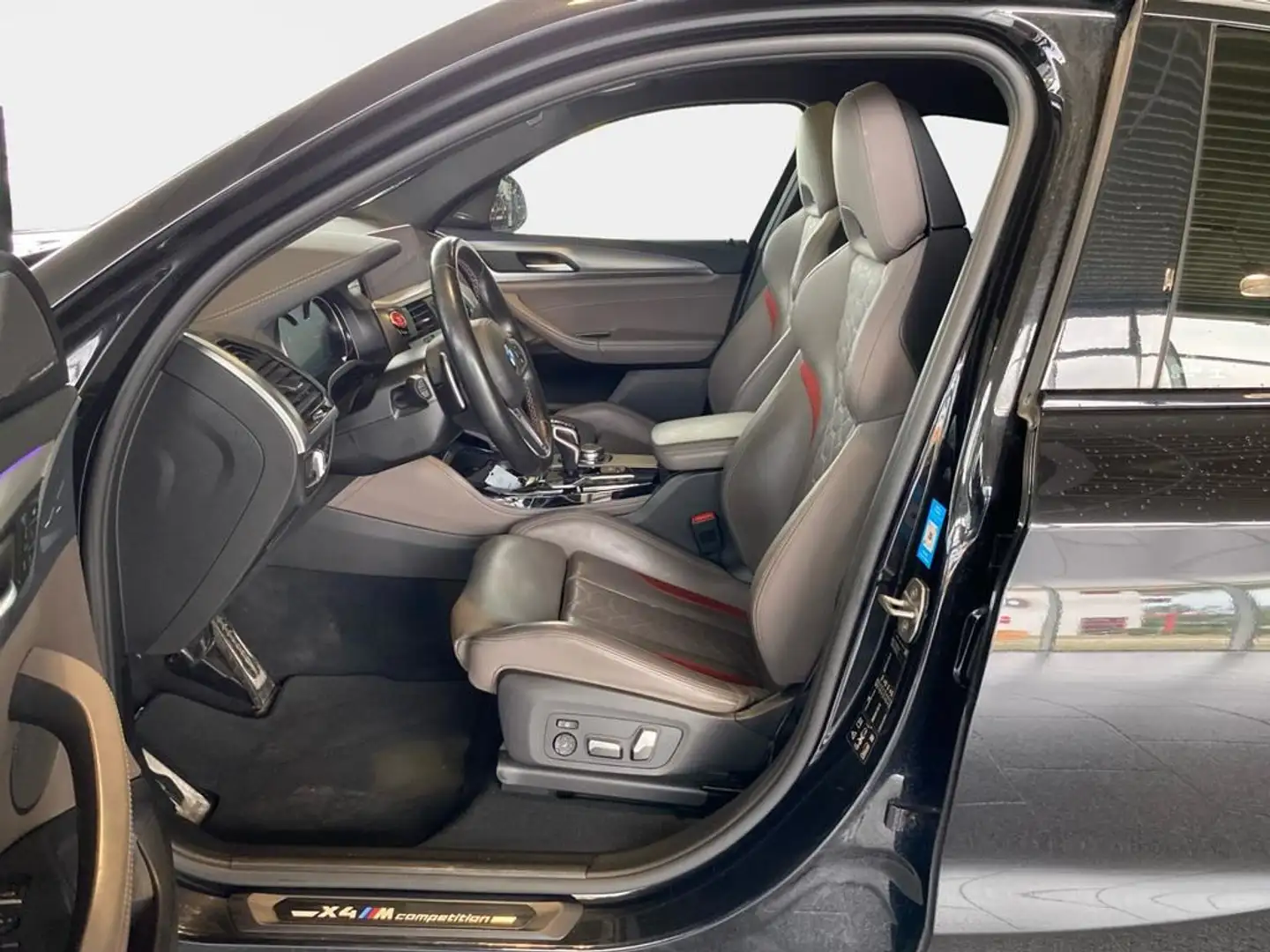 BMW X4 M Competition Schwarz - 1