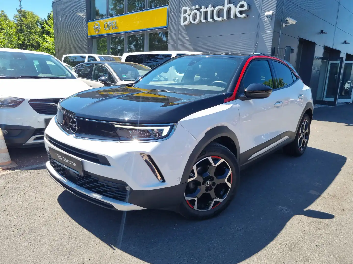 Opel Mokka 1.2 GS Line LED/Navi/SHZ/PDC/DAB/180°Kamera Wit - 2