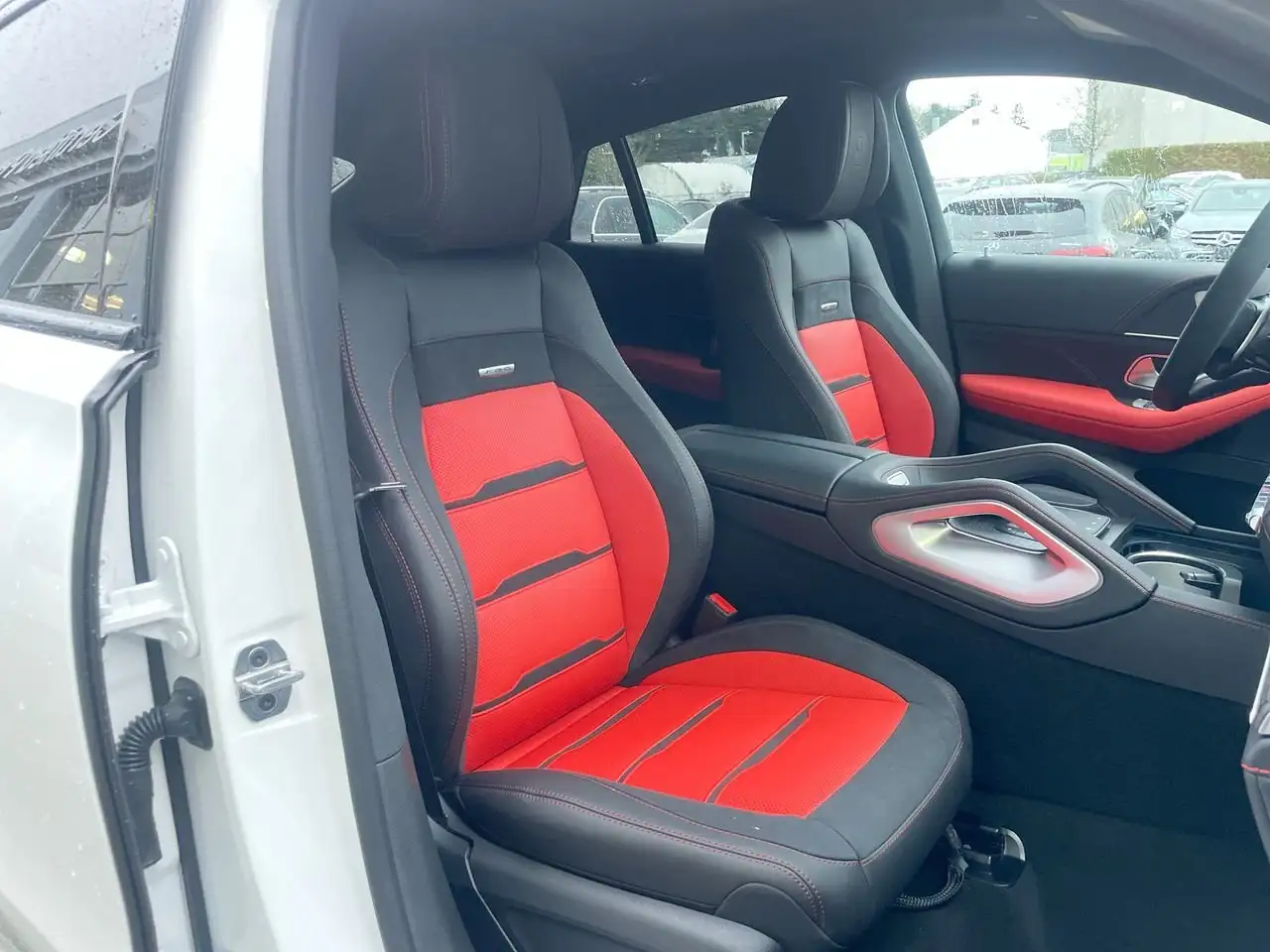 Mercedes-Benz GLE снимка Mercedes-Benz GLE
