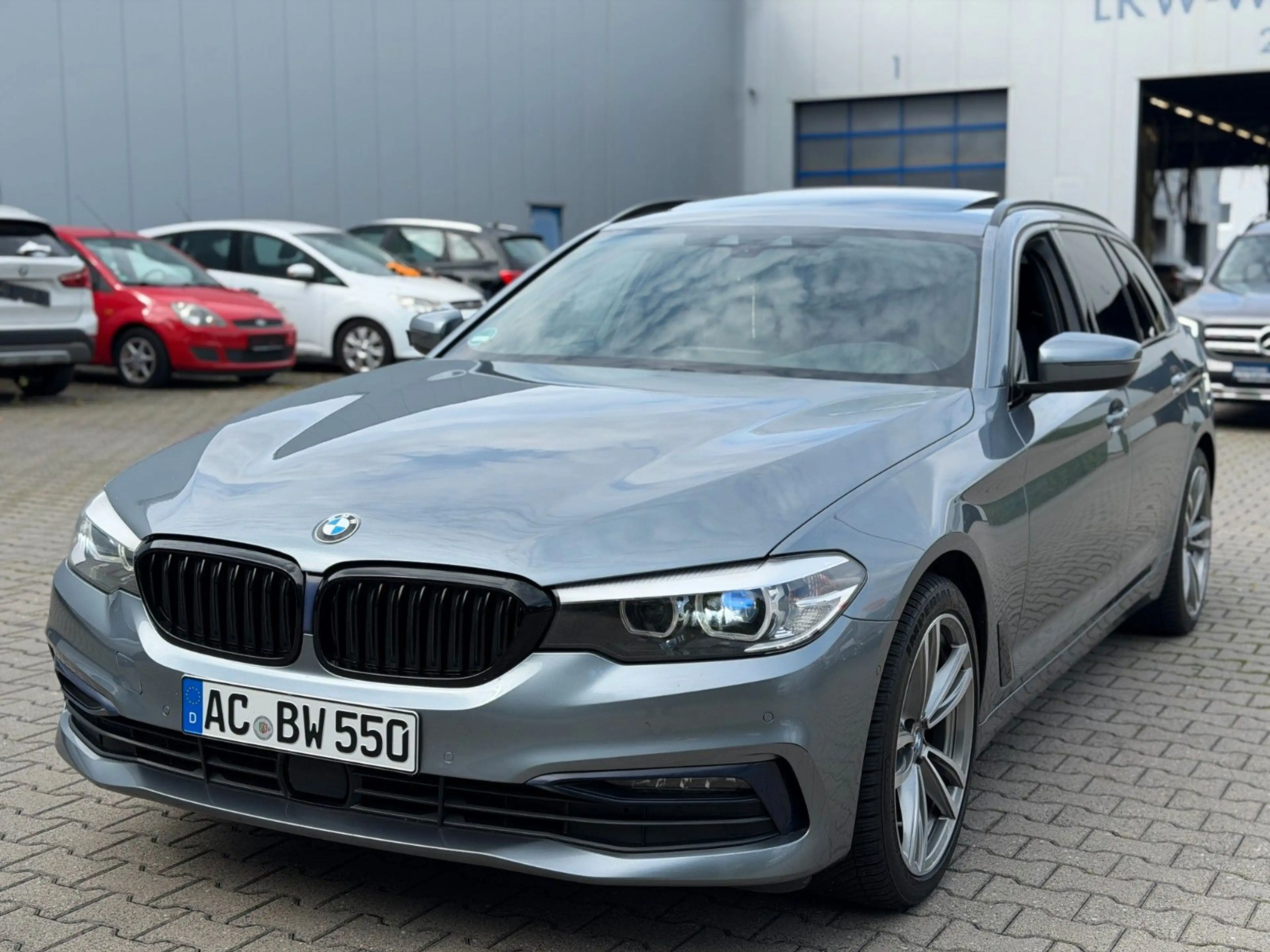 BMW 520 5 Touring 520 d Sport Line*HarmanKardon*Navi — photo 5