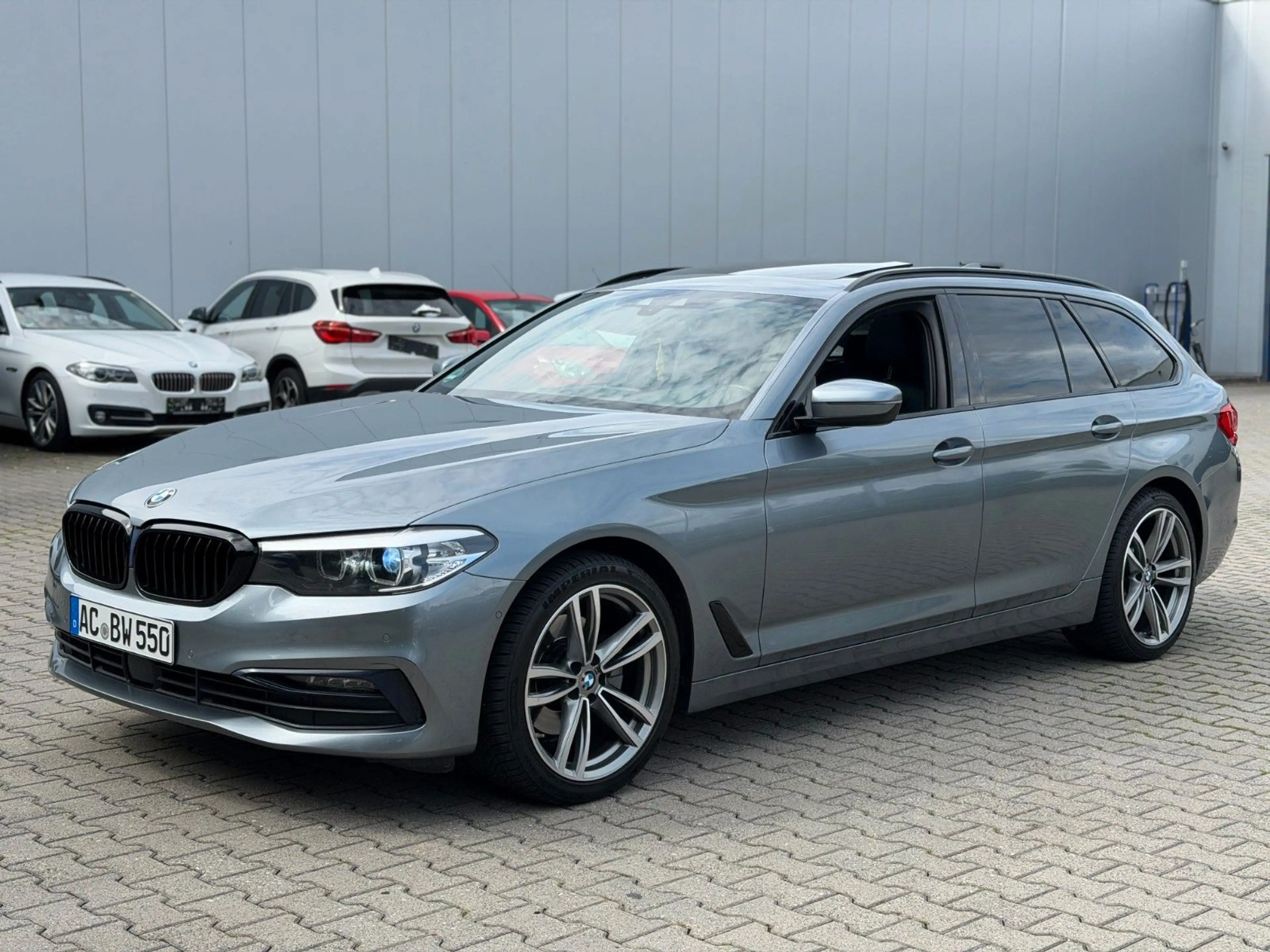 BMW 520 5 Touring 520 d Sport Line*HarmanKardon*Navi — photo 6