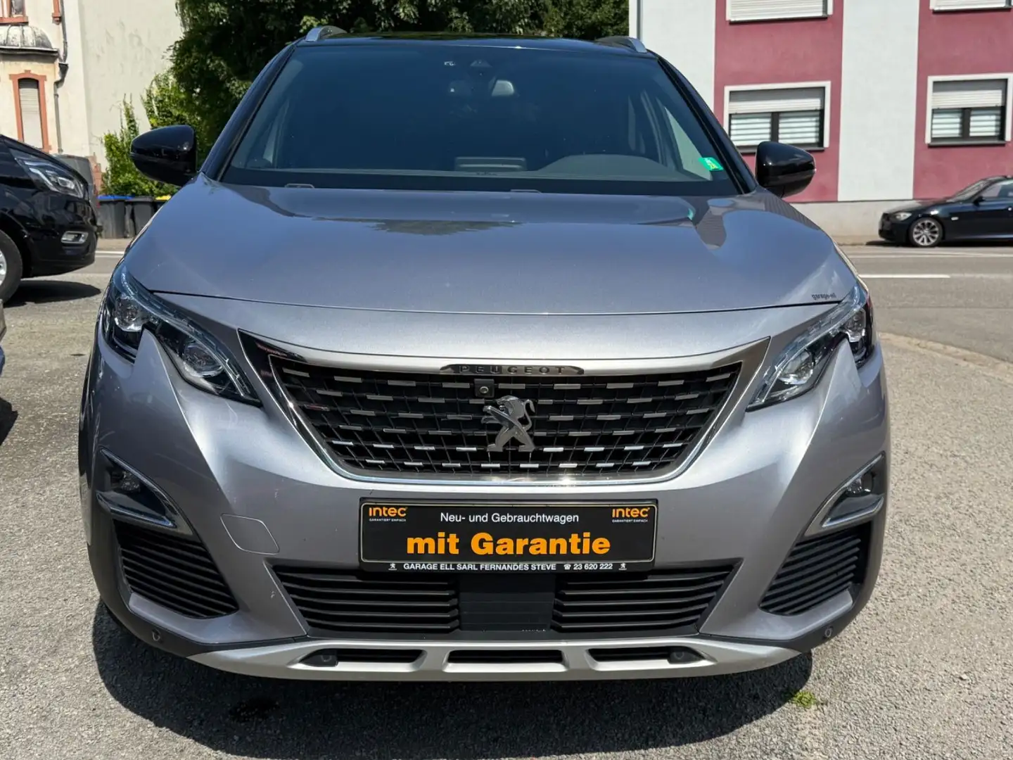 Peugeot 5008 Allure GT Line Automatik Navi 7Sitzer Grau - 2