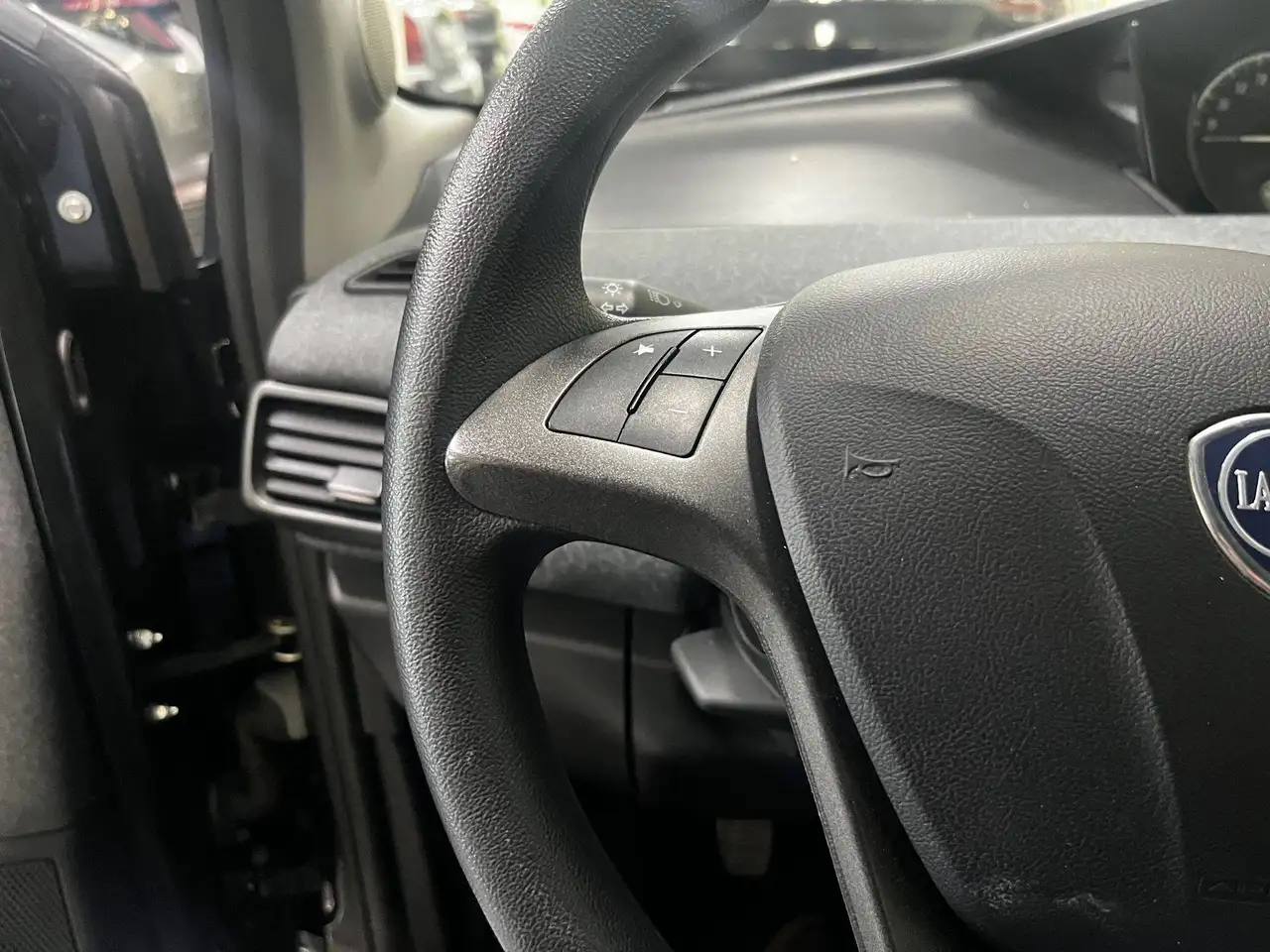 Lancia Ypsilon 2022 — фото 13