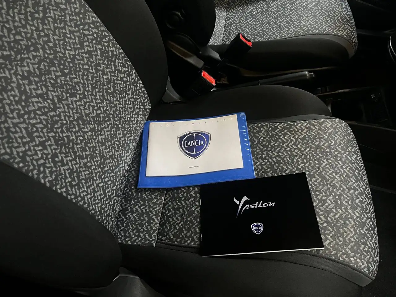 Lancia Ypsilon 2022 — фото 20
