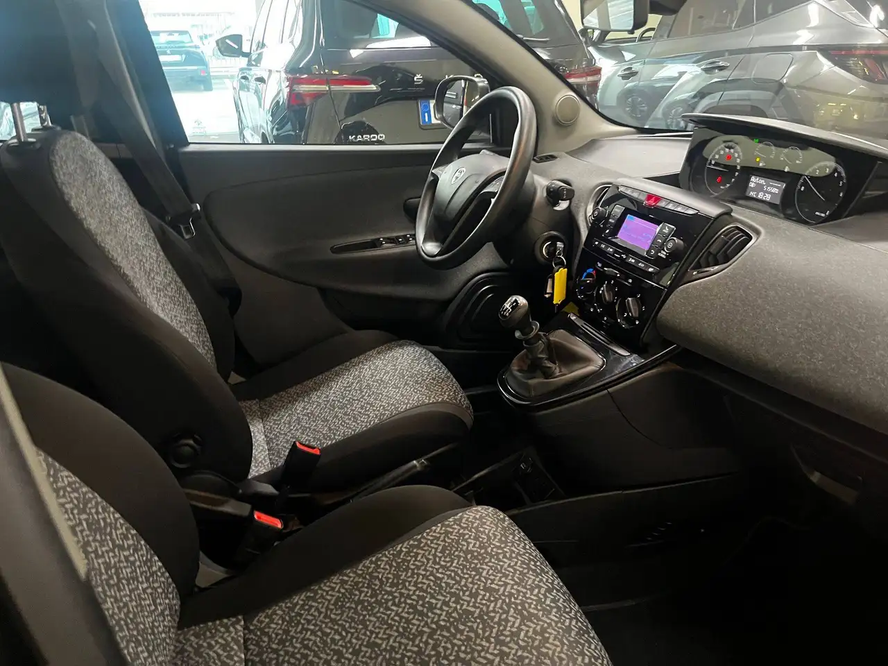 Lancia Ypsilon 2022 — фото 19