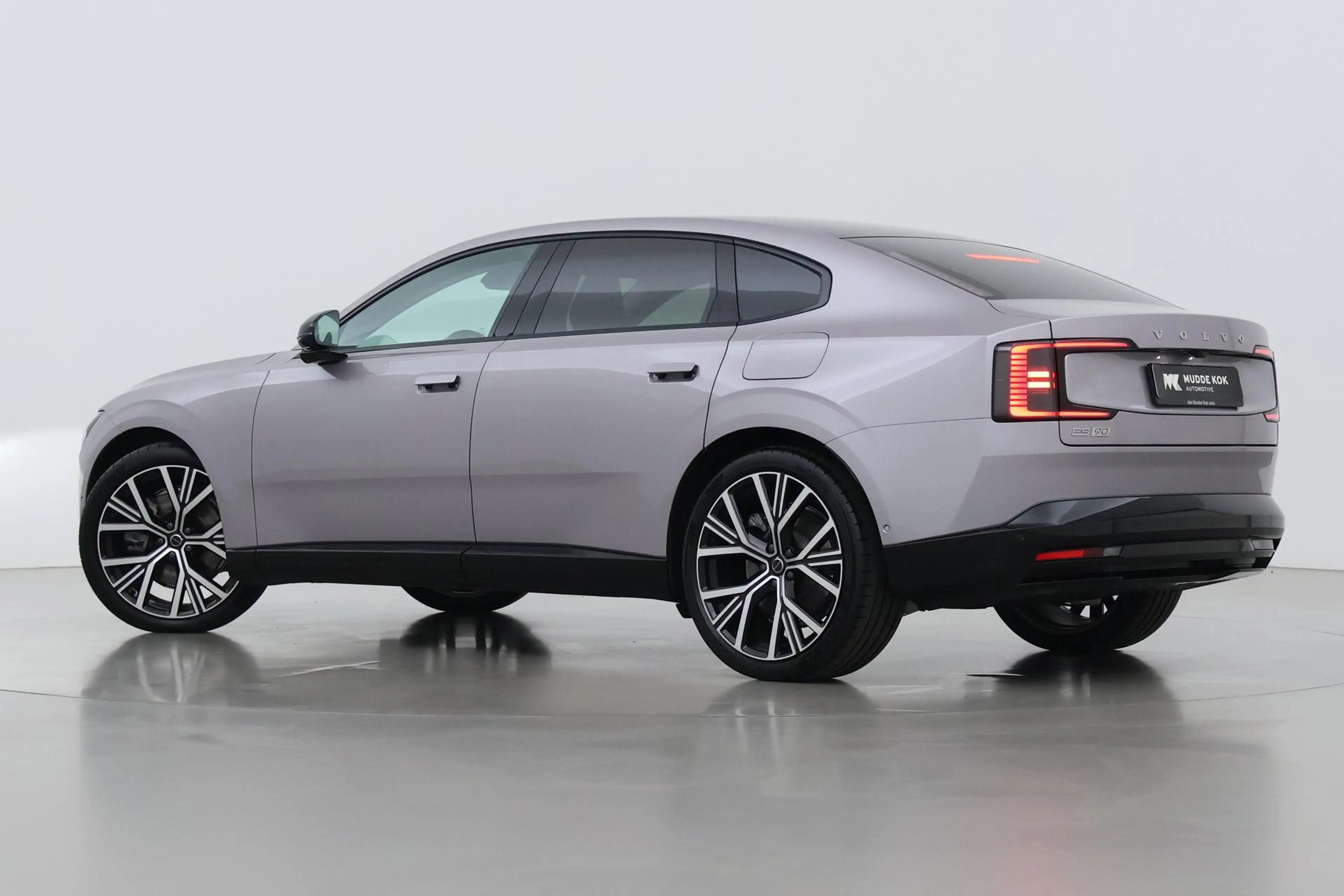 Volvo ES90 Single Motor Extended Range Ultra 92 kWh | FACELIF — photo 2