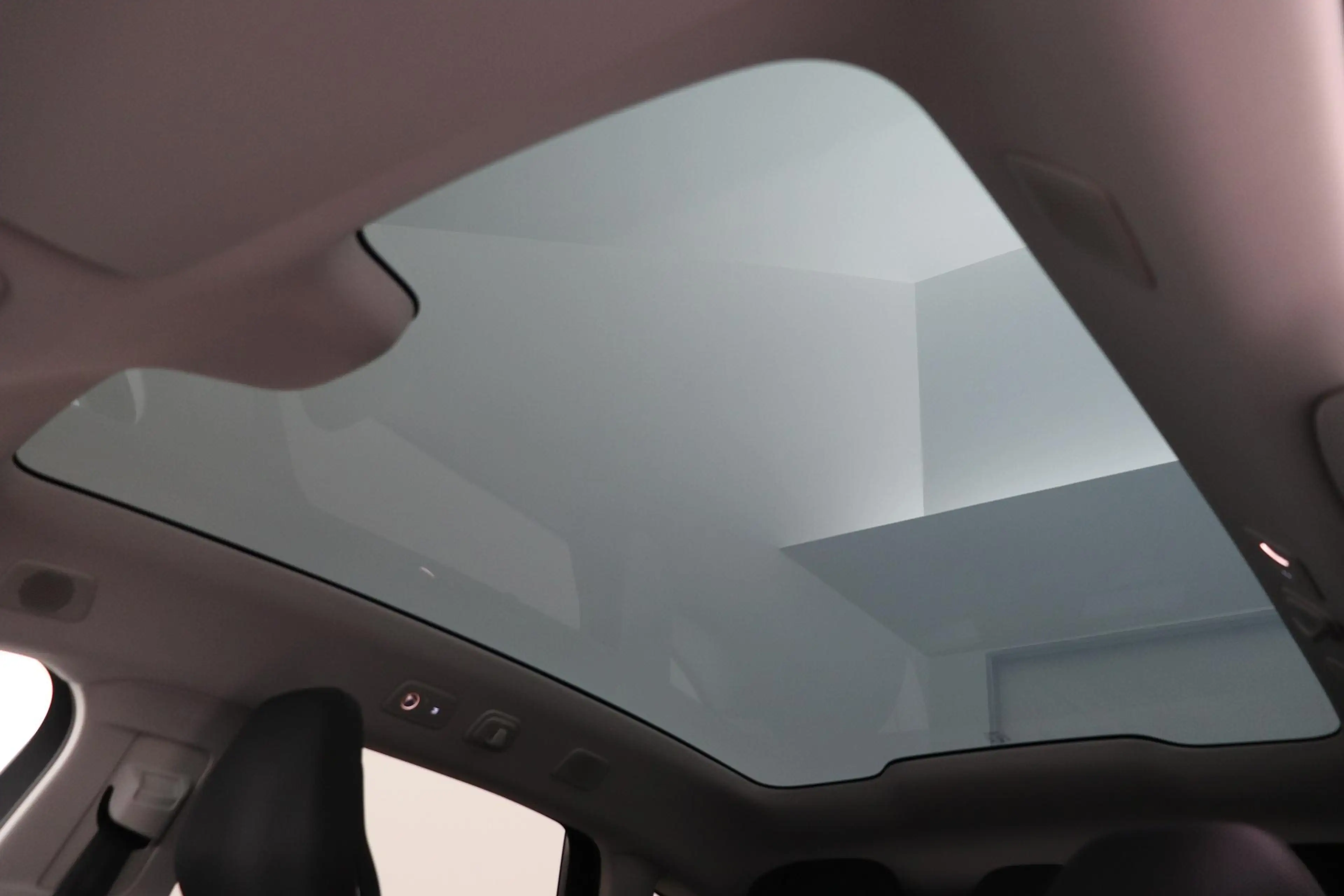Volvo ES90 Single Motor Extended Range Ultra 92 kWh | FACELIF — photo 12