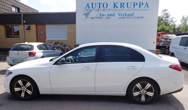 Mercedes-Benz C 300 d Dist LED 360° AHK NAVI-MBUX Nigth Mem So