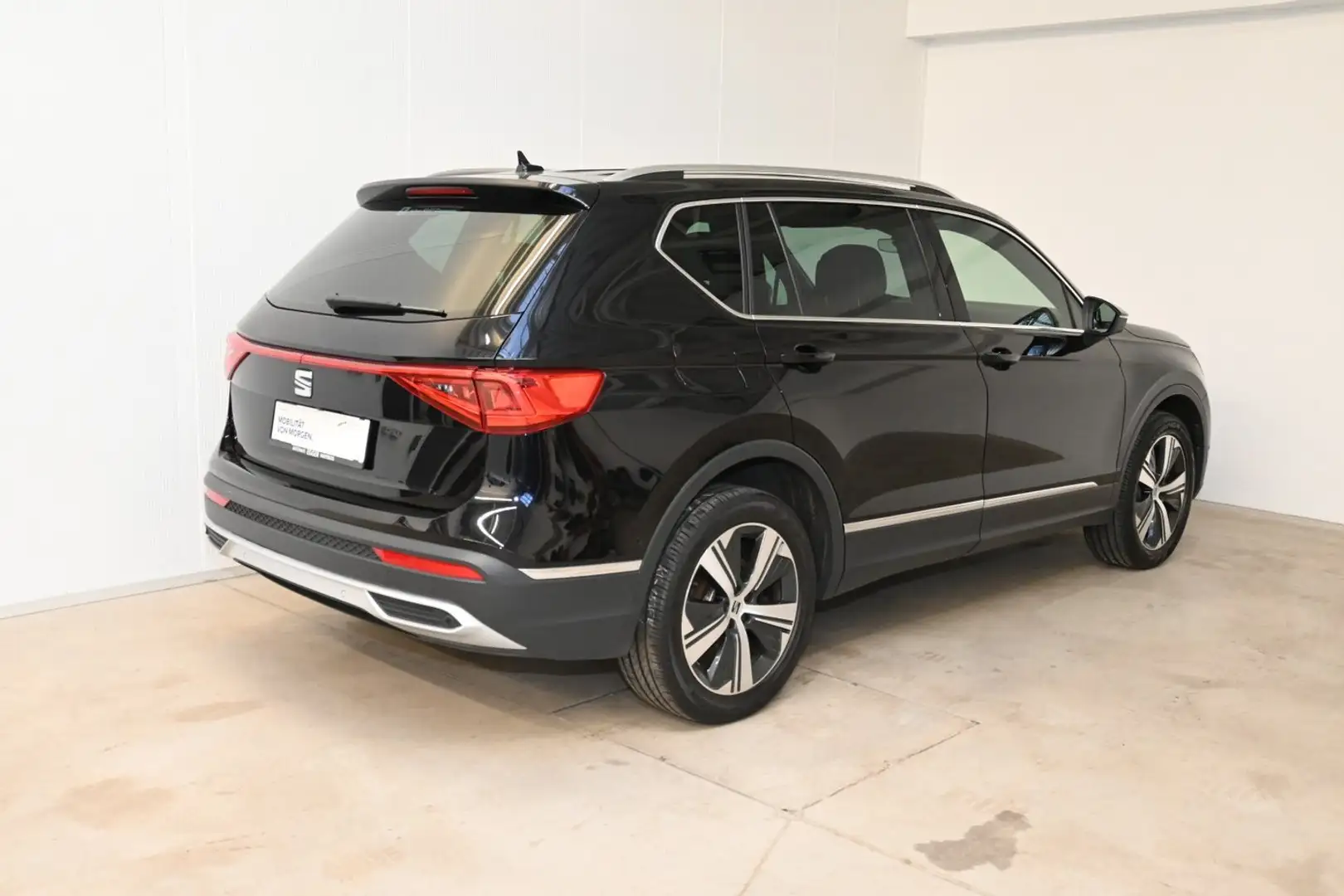 SEAT Tarraco Xperience e-HYBRID 245 DSG Schwarz - 2
