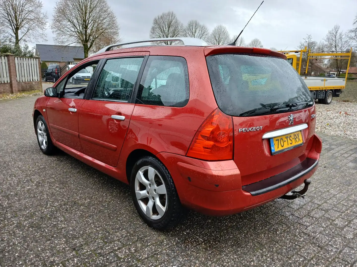 Peugeot 307 SW 2.0-16V Premium Rood - 2