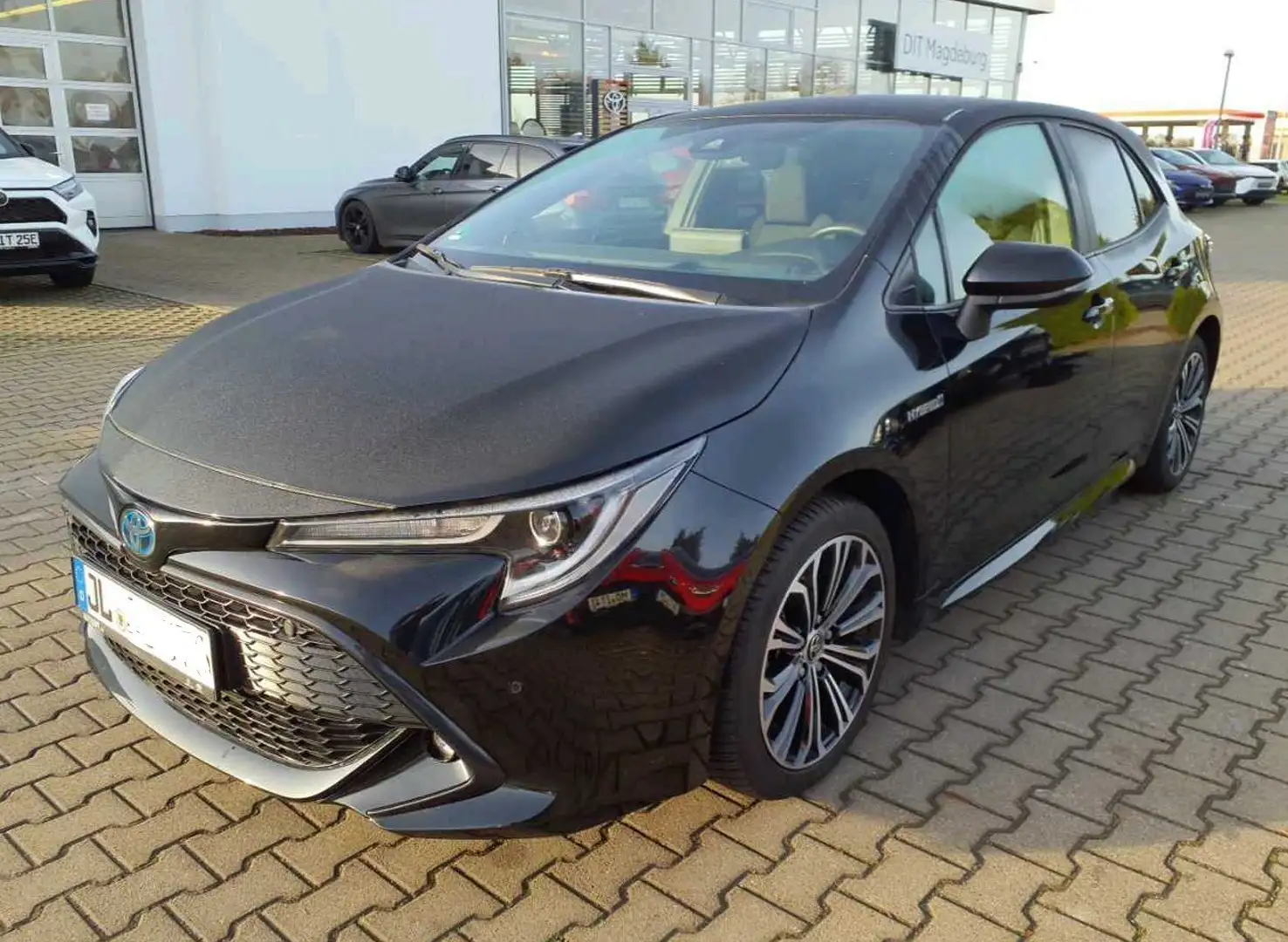 Toyota Corolla 1.8 Hybrid BlackFööss - 1