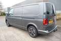 Volkswagen T6.1 Transporter 2.0 TDI L2H1 30 Highline 204 pk showroom model 2 s Grijs - thumbnail 2