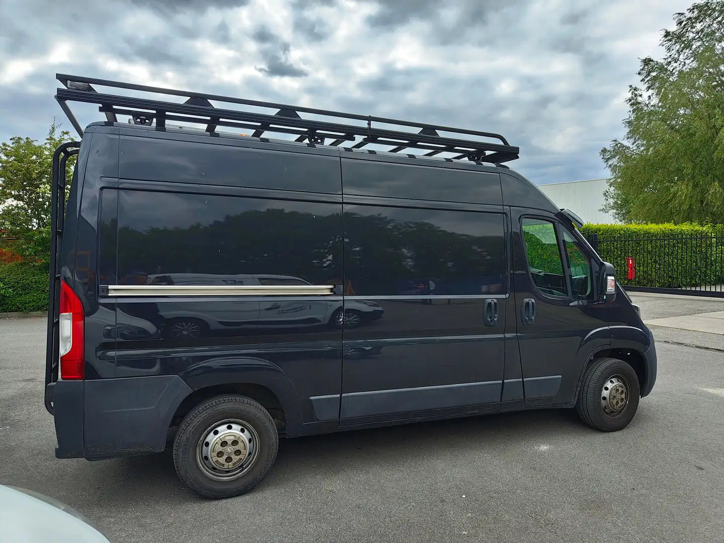 Peugeot Boxer Boxer HDi 330 L2H2 Premium Noir - 2