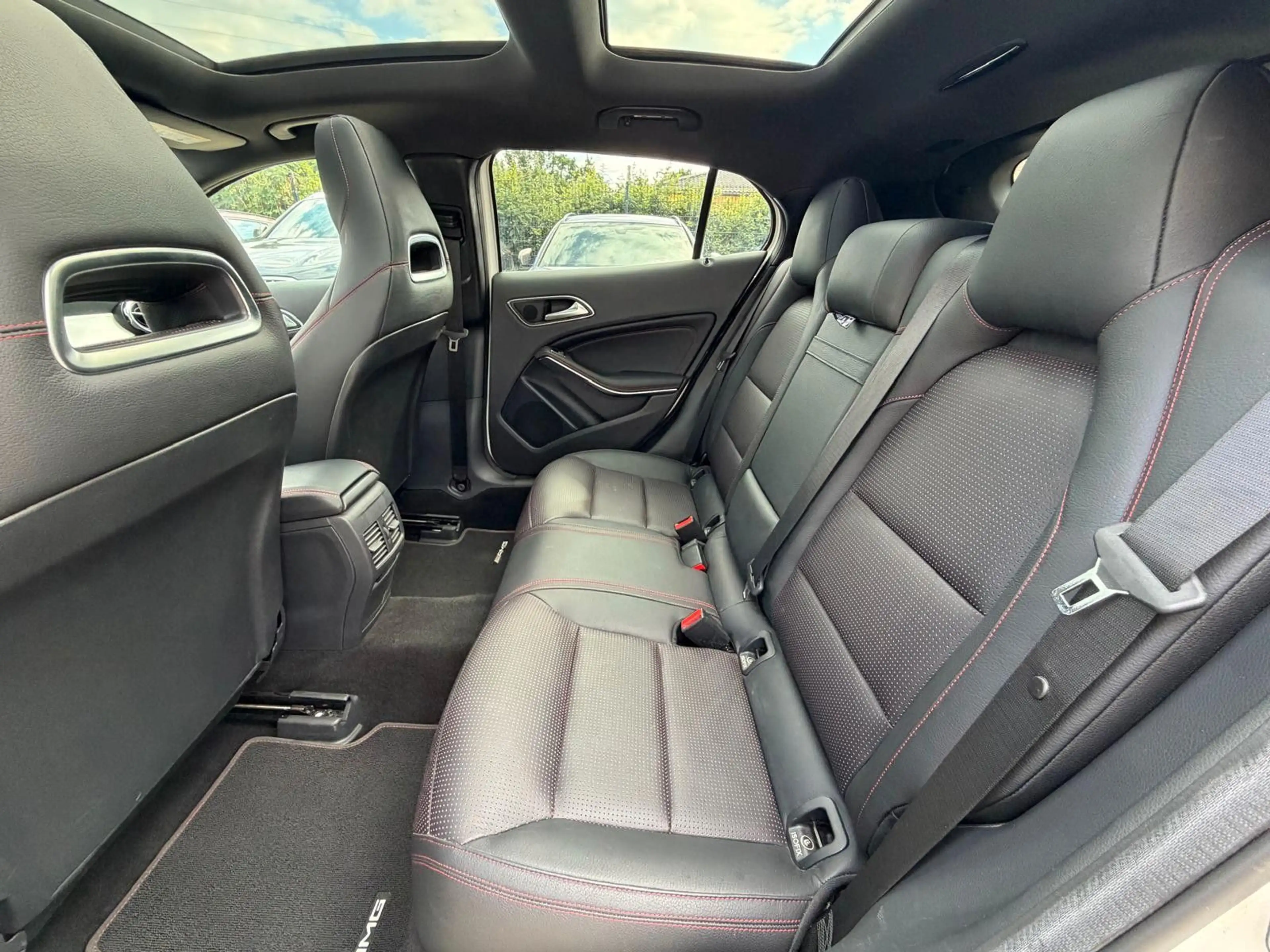 Mercedes-Benz GLA 220 d DCT ACC*Kamera*Navi*Pano*Leder*Memory — photo 11