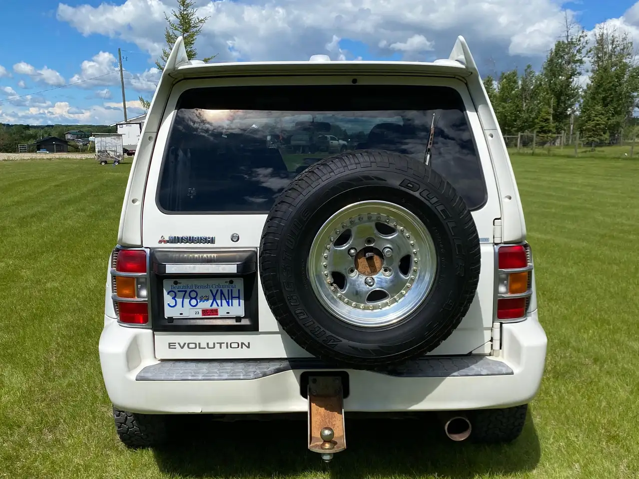 Mitsubishi Pajero снимка Mitsubishi Pajero