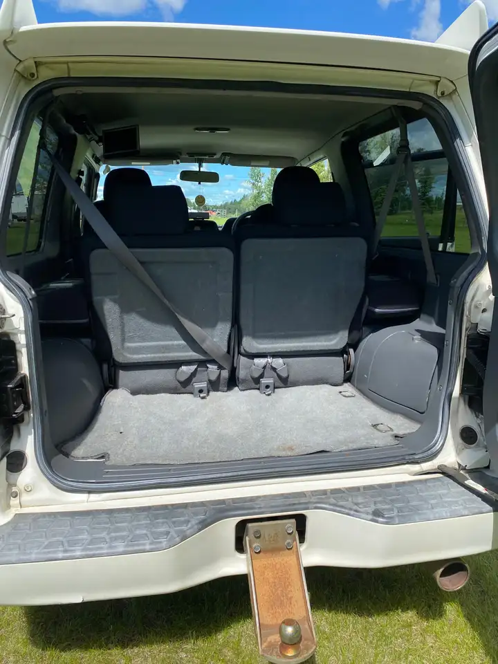 Mitsubishi Pajero снимка Mitsubishi Pajero