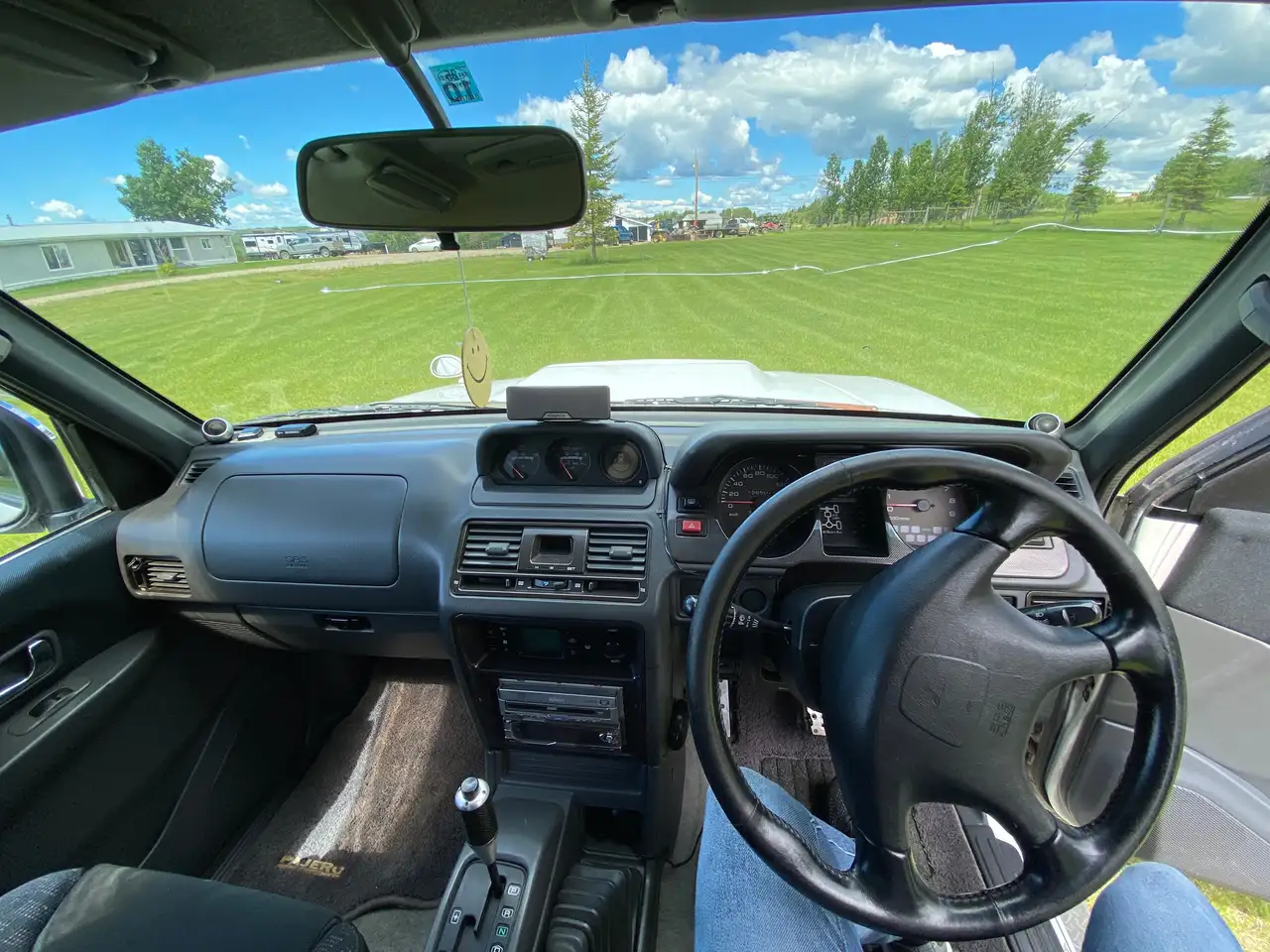 Mitsubishi Pajero снимка Mitsubishi Pajero