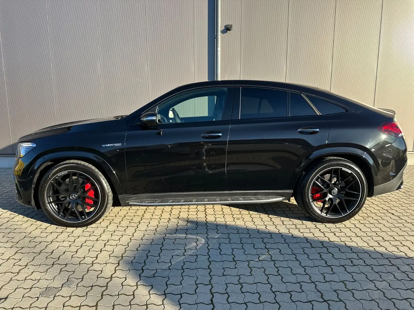 Mercedes-Benz GLE 63 AMG S Coupe !Burmester, InnoPaket, 22"! Schwarz - 2