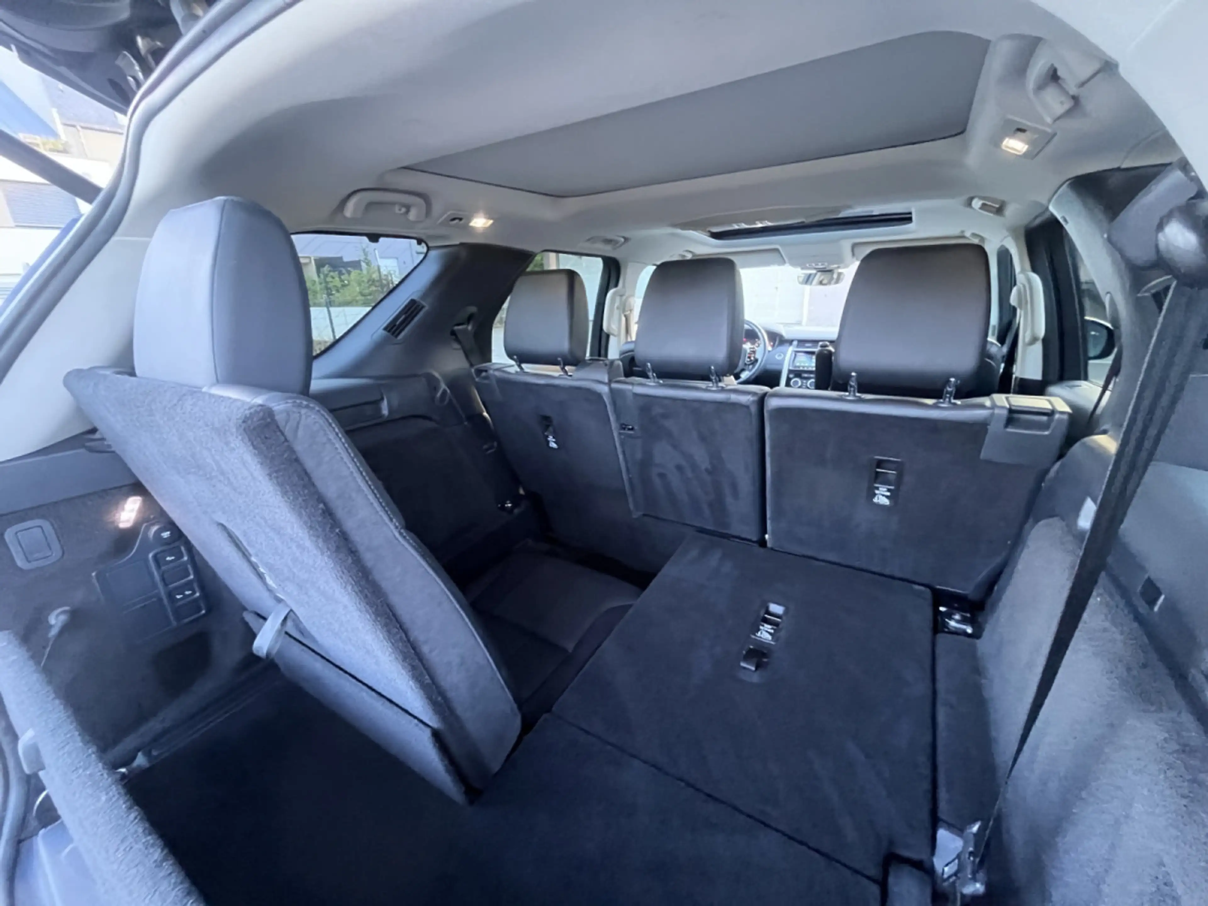 Land Rover Discovery Discovery 5 HSE P300 7 Sitze AHK - Full — photo 13