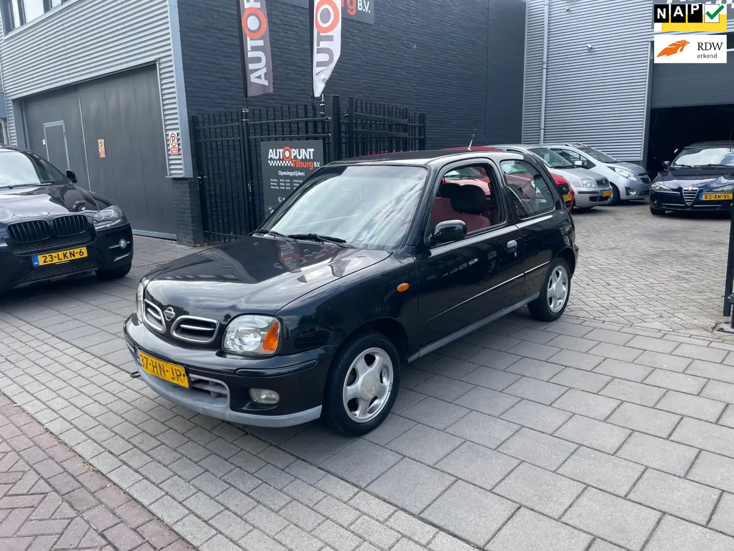 Nissan Micra 1.0 Luxury Stuurbekrachtiging NAP APK 1 Jaar Noir - 1