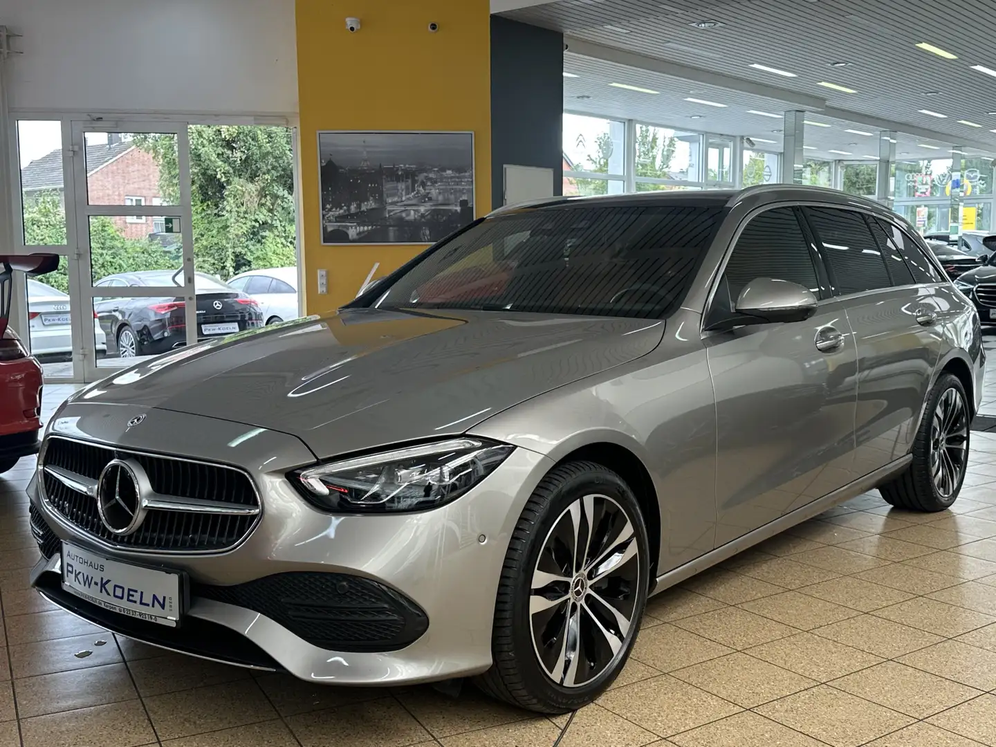 Mercedes-Benz C 220 d *PANO*HuD*KEY GO*DiSTRO*MEMORY*360°*LED* - 1