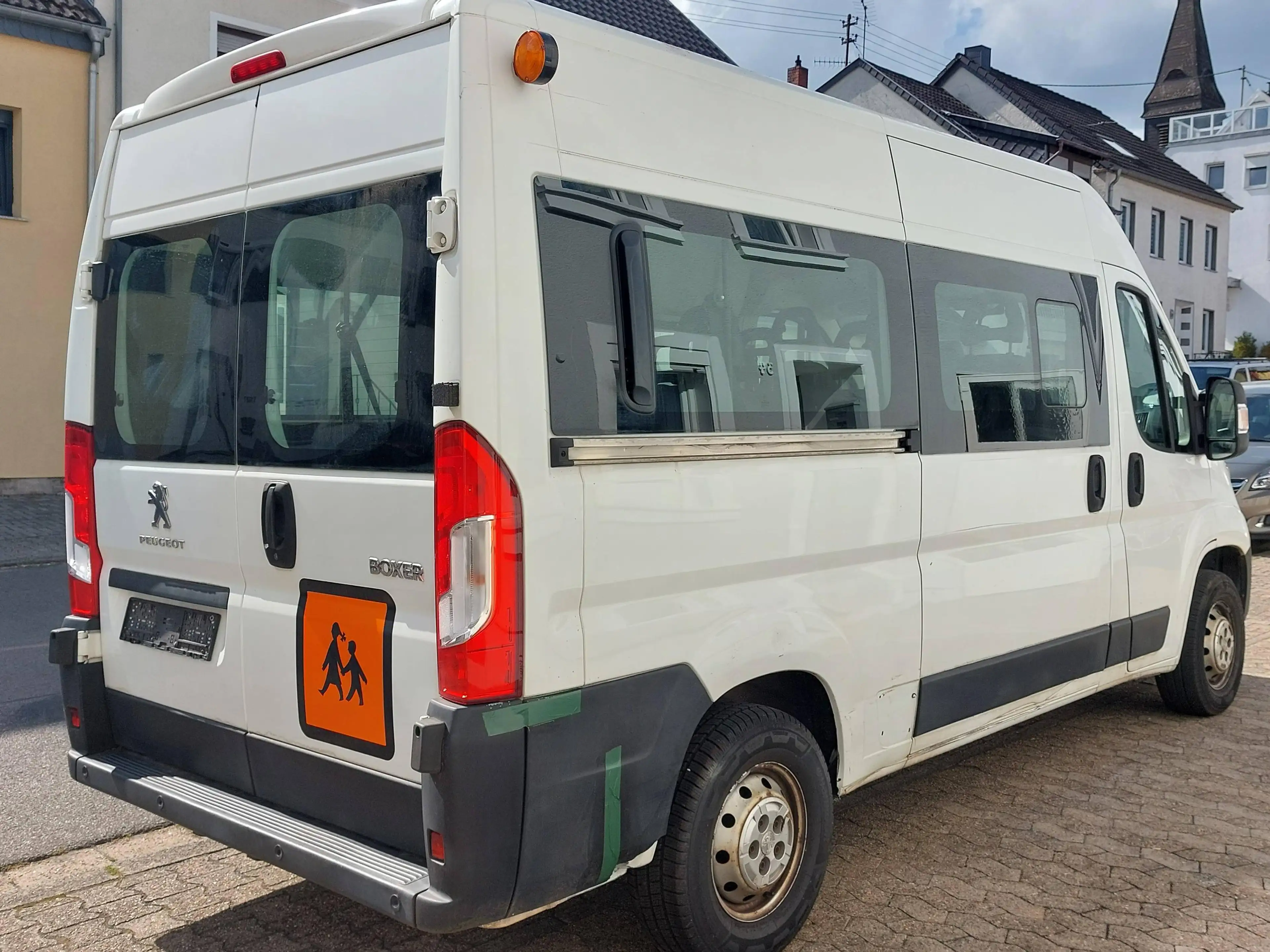 Peugeot Boxer 333 L2H2 KLIMAAUTOM, 9-PLÄTZ,Nur 75 TKm TÜV-NEU 1-HAND — photo 3