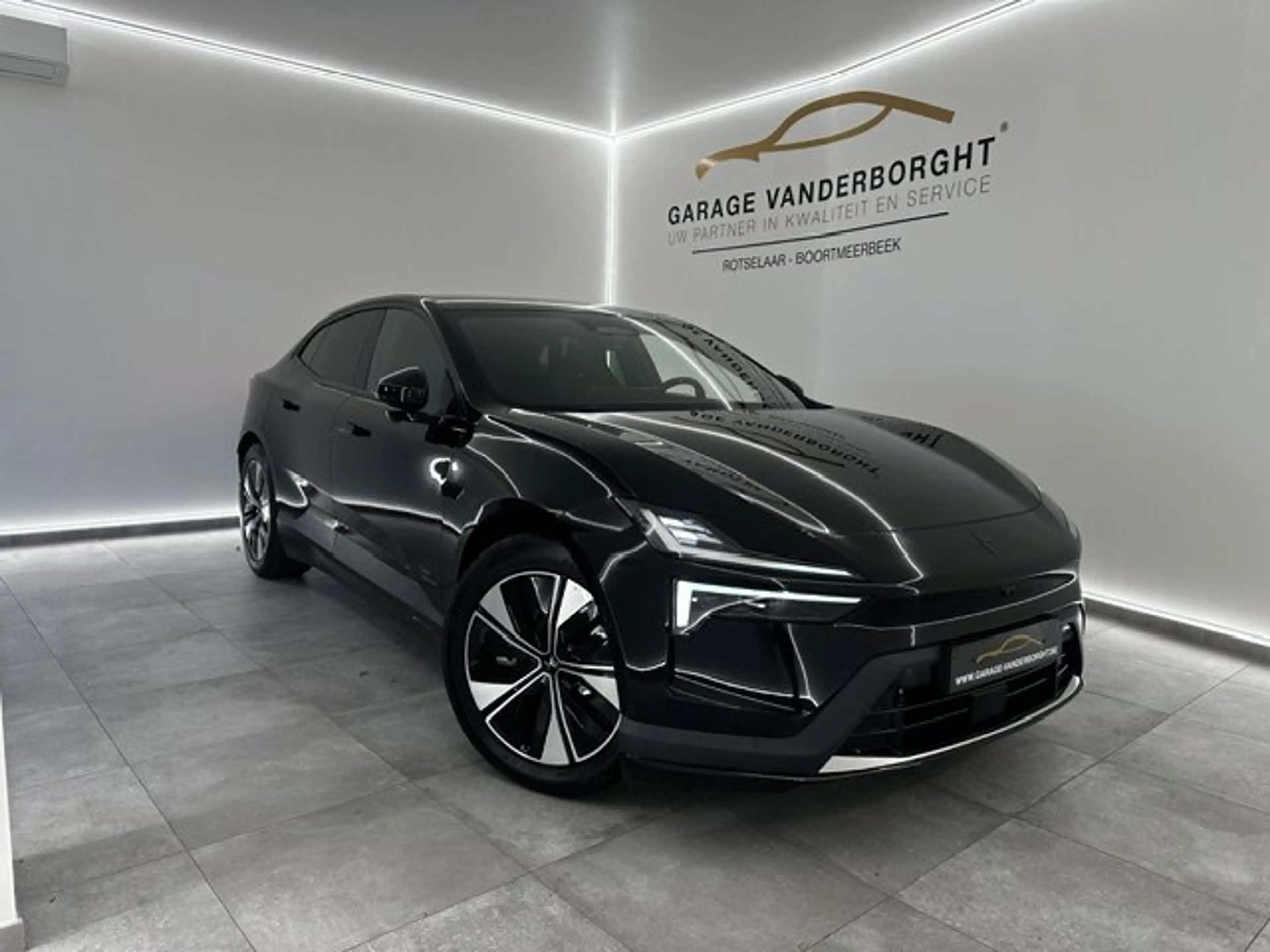 Polestar 4 LONG RANGE NIEUW-OKM