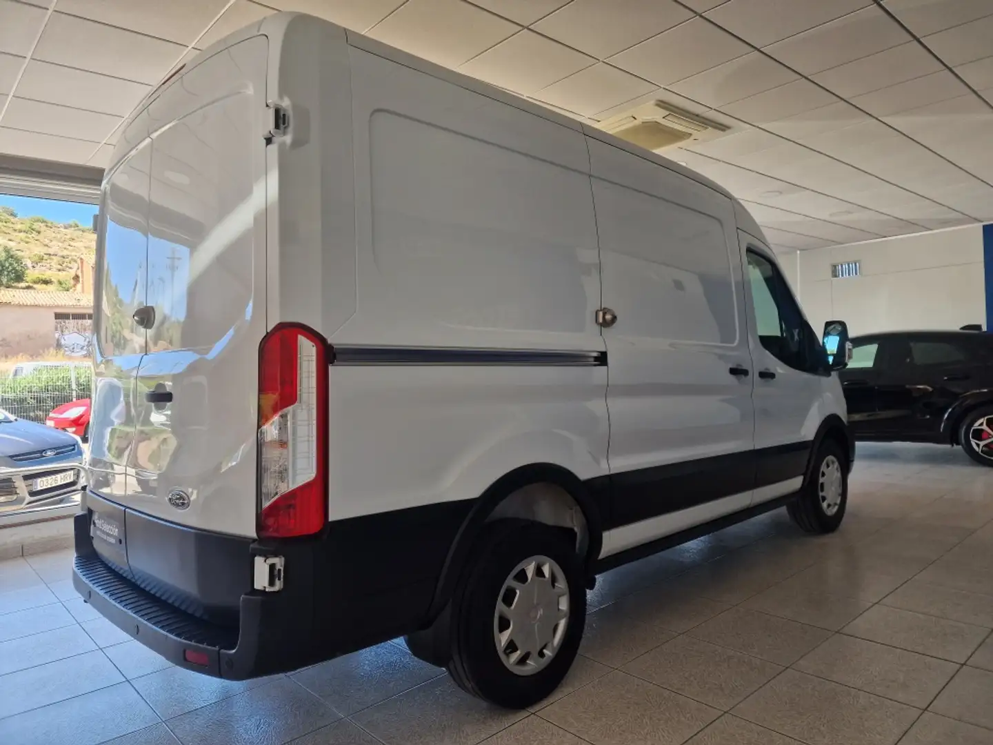 Ford Transit FT 350 L2 Van Trend 130 Blanco - 2
