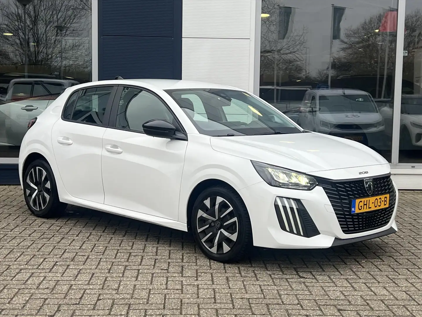 Peugeot 208 1.2 Active 75pk | Navigatie | Parkeersensoren | Cr Blanc - 2