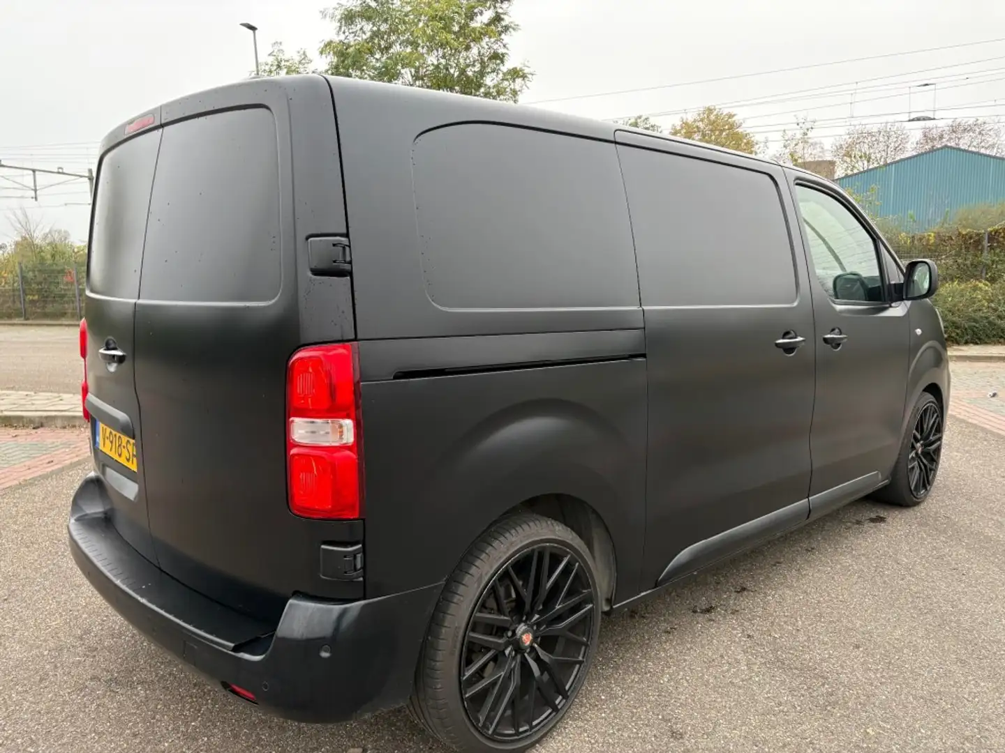 Peugeot Expert 2.0BLUEHDI GEREVISEERDE MOTOR + TURBO / MARGE / BO Zwart - 2