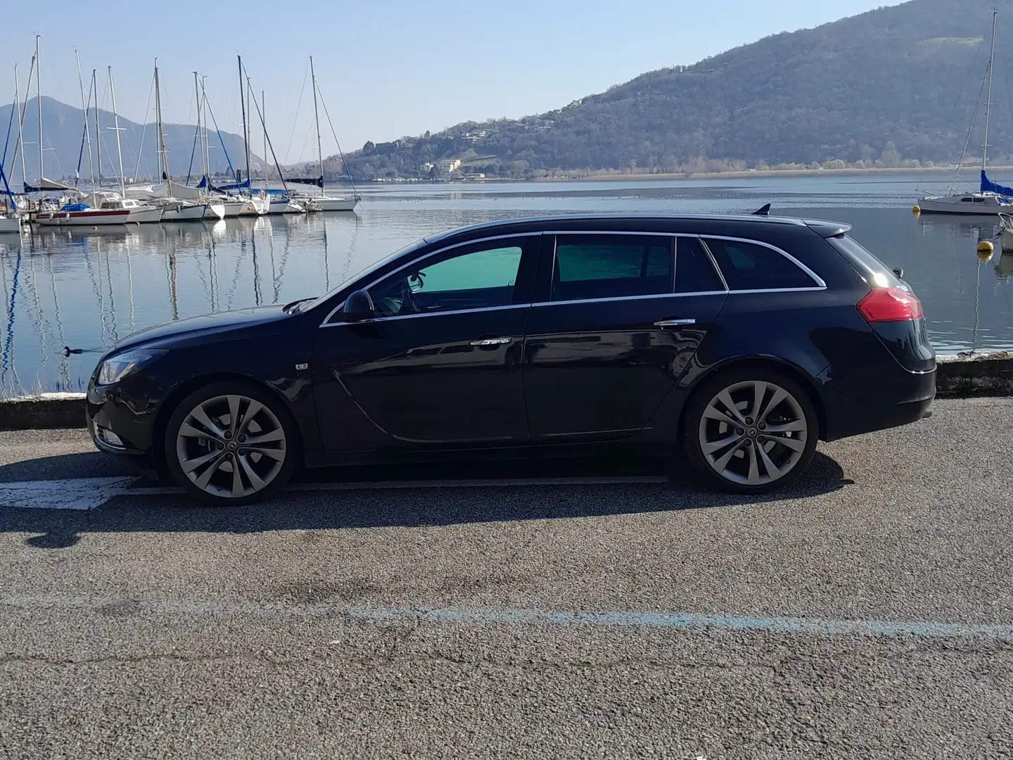 Opel Insignia Sports Tourer 2.0 t. Cosmo Adaptive 4x4 auto - 2