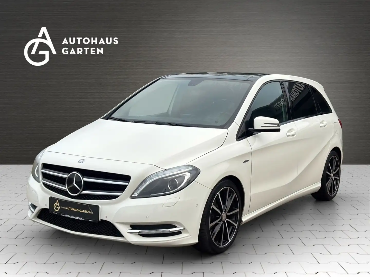 Mercedes-Benz B 200 Panorama Xenon Leder SHZ PDC Klima 2.Hand Weiß - 1