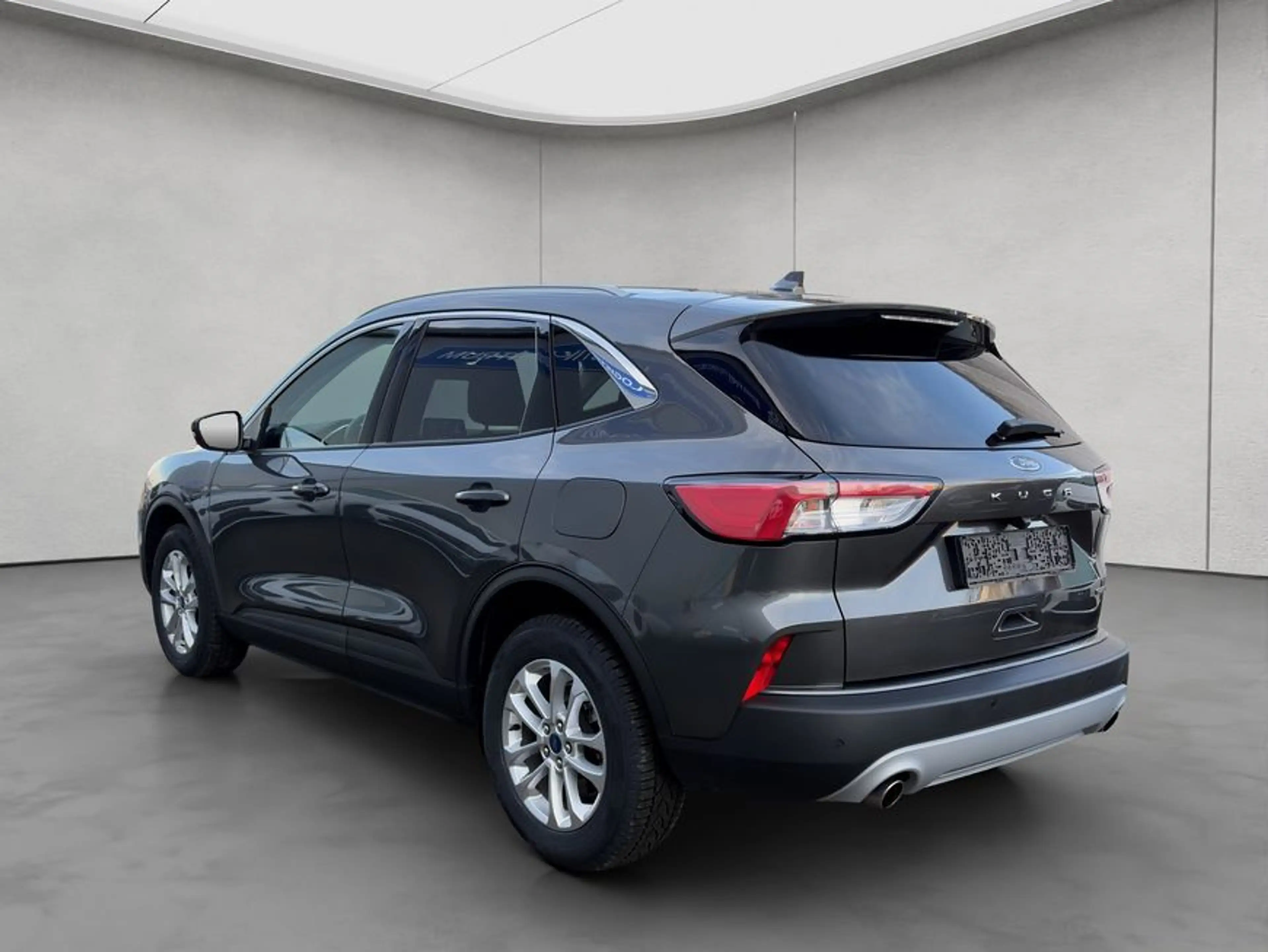 Ford Kuga 2.5 Duratec PHEV TITANIUM — photo 3