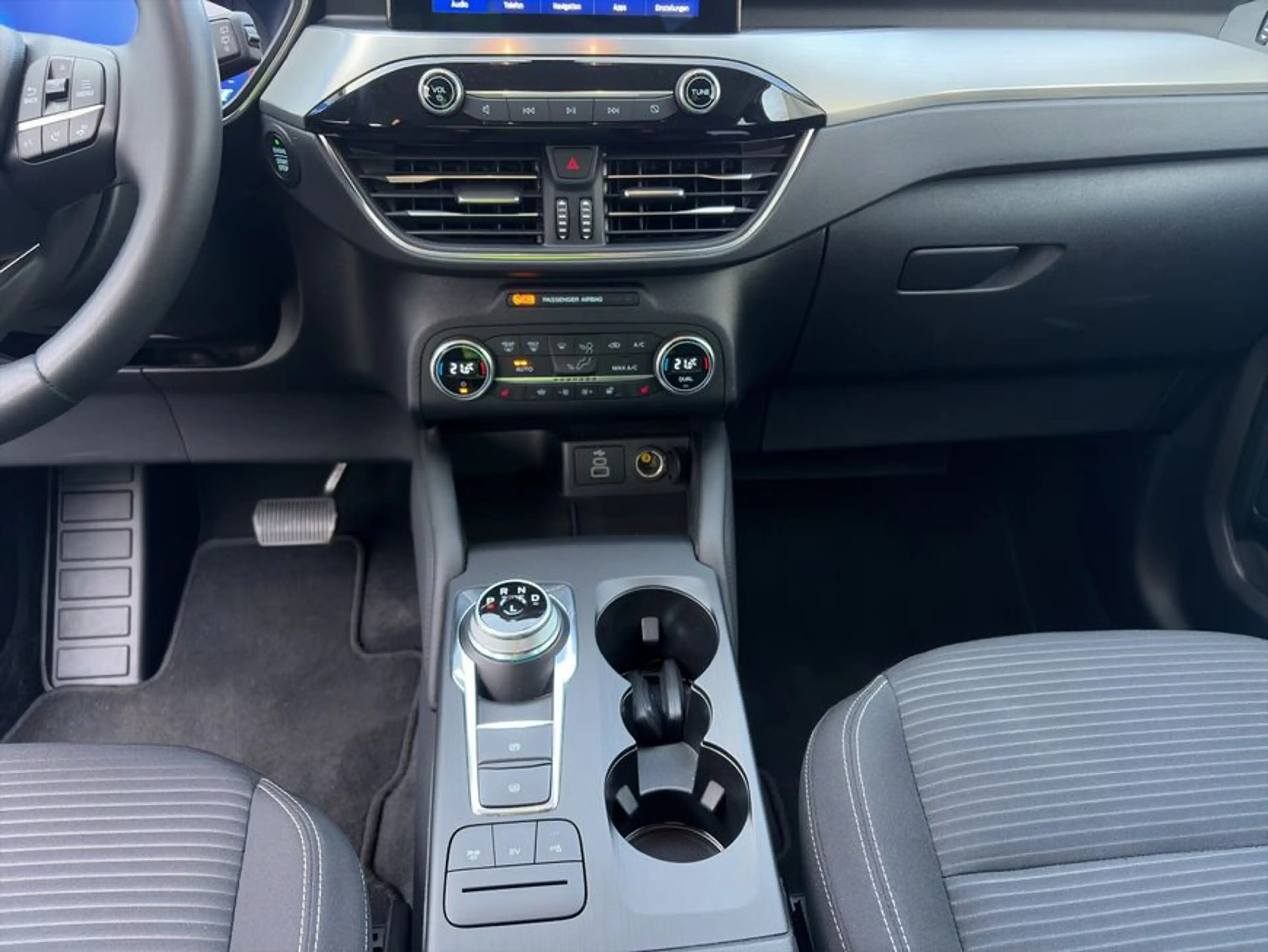 Ford Kuga 2.5 Duratec PHEV TITANIUM — photo 14