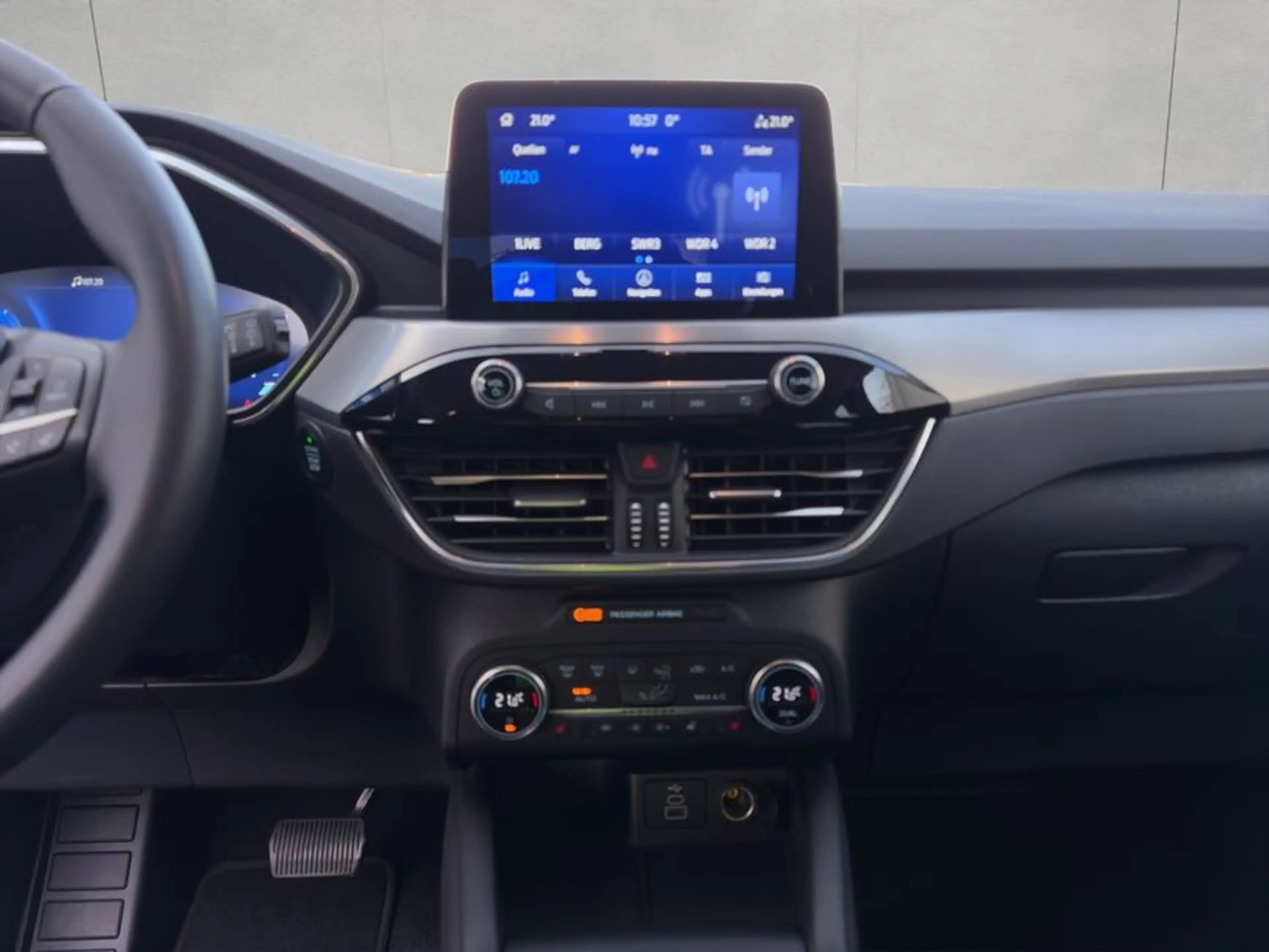 Ford Kuga 2.5 Duratec PHEV TITANIUM — photo 15