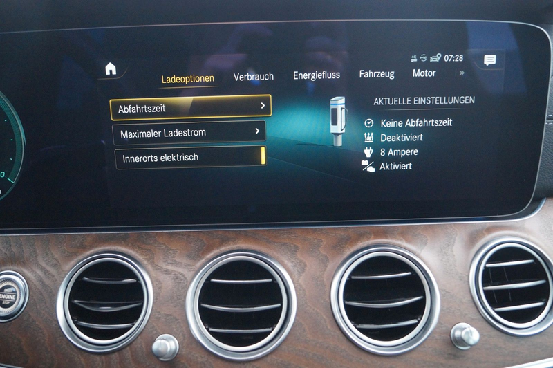 Mercedes-Benz E 300 de *Panodach*AHK*360 Kamera*Head Up* — photo 14