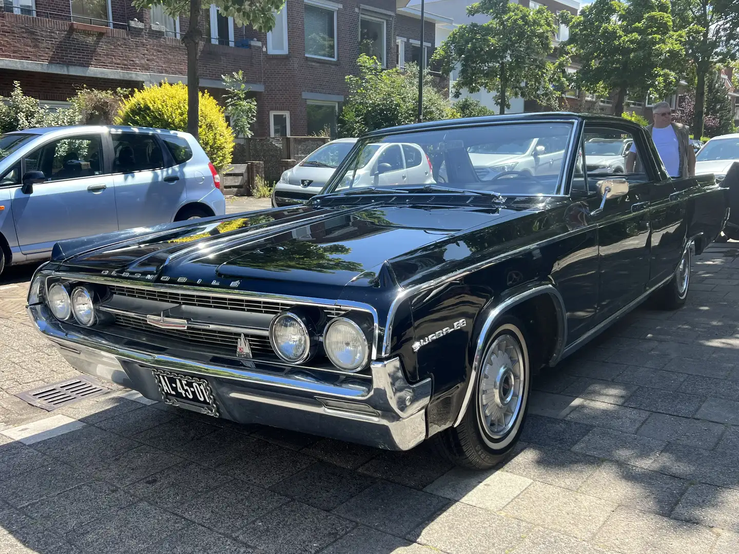 Oldsmobile Super 88 Rocket V8 4-Deurs Hardtop Černá - 1
