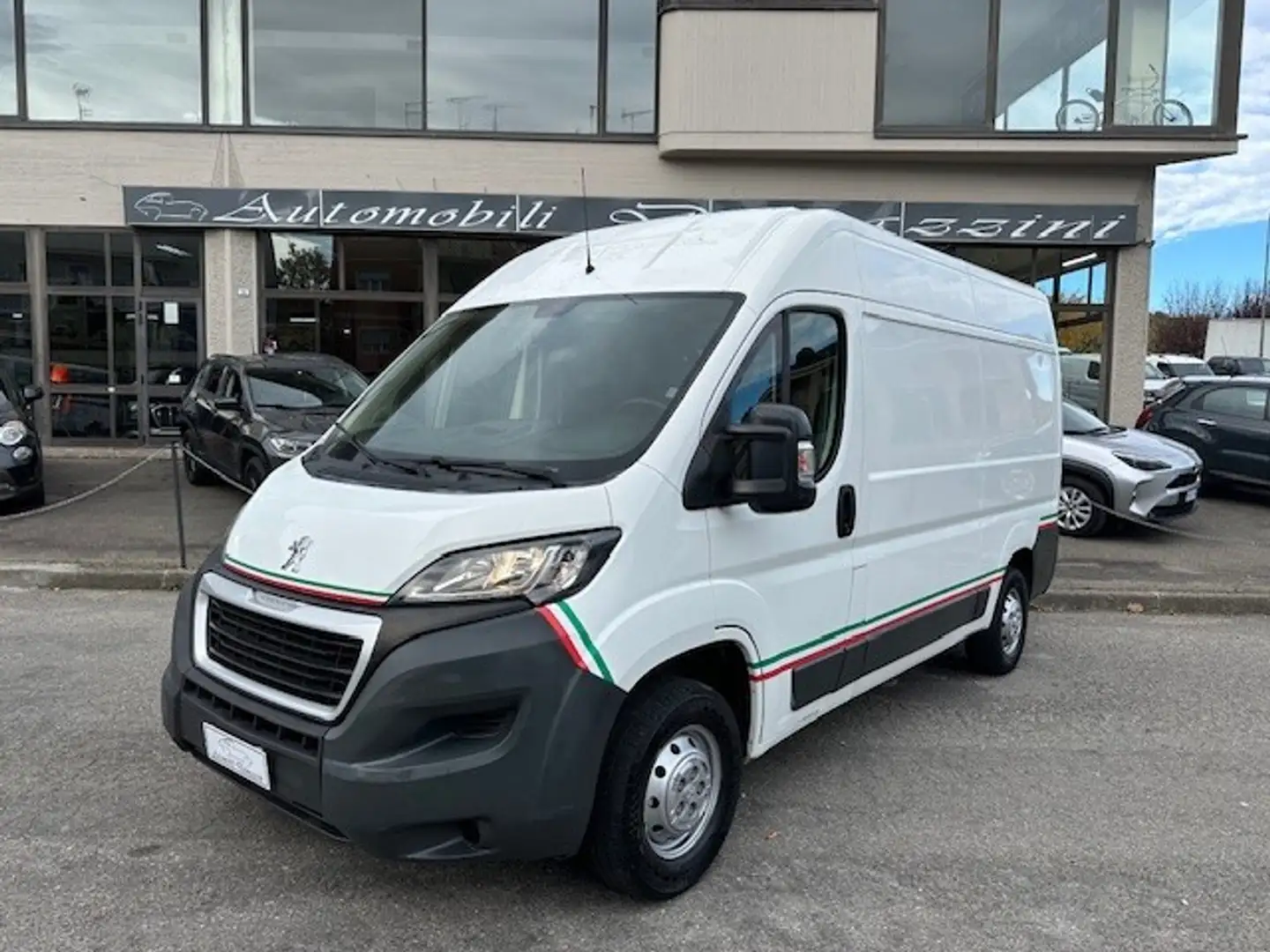 Peugeot Boxer Boxer 335 2.0 BlueHDi 130CV PM-TM Furgone Blanc - 1