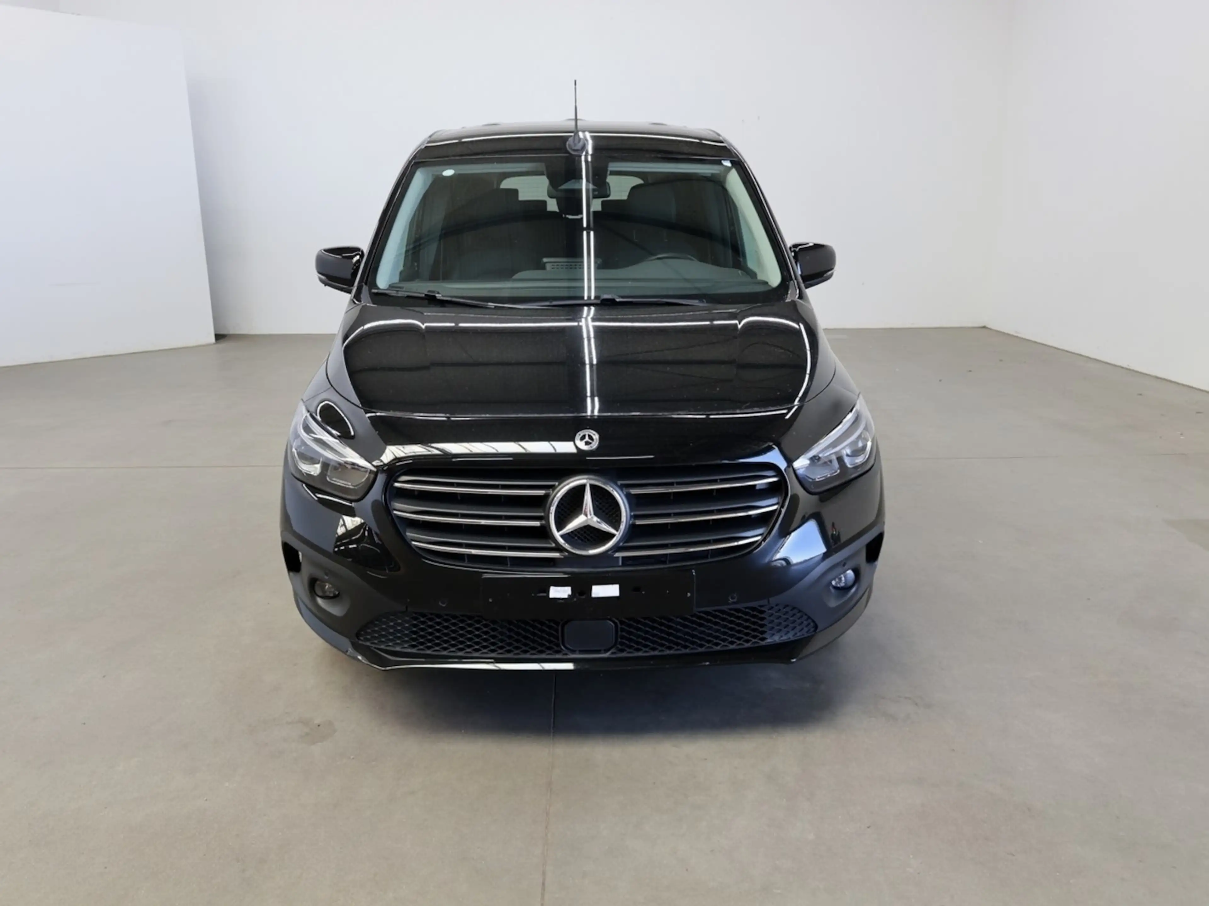 Mercedes-Benz T-Class lang,Progressive,7Sitze,Automatik,LED,Navi — photo 3