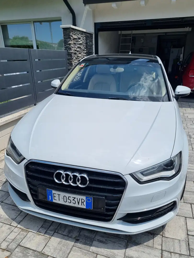 Audi A3 A3 III 2013 Sportback Sportback 1.6 tdi Ambiente Bianco - 1