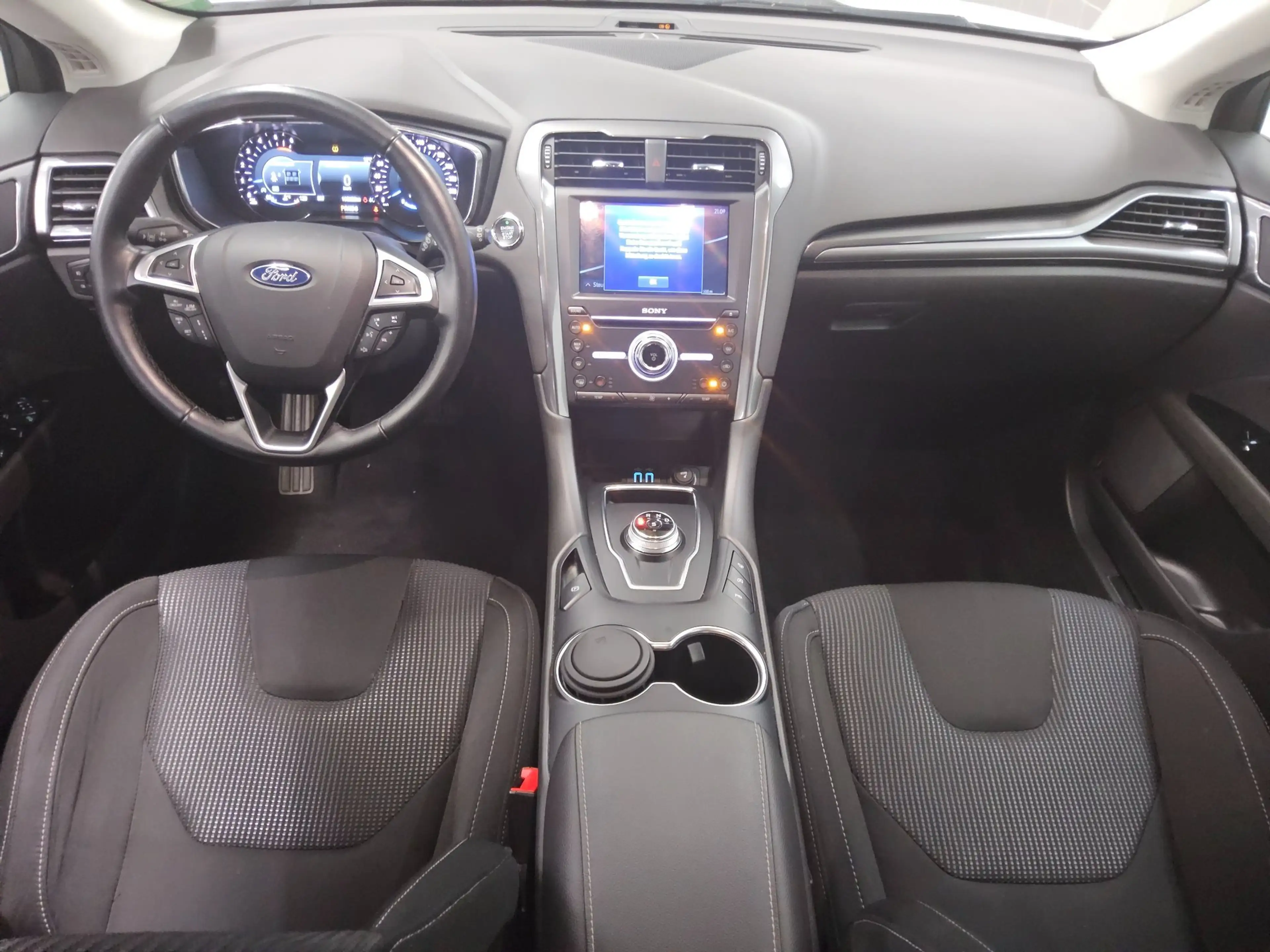 Ford Mondeo — photo 5