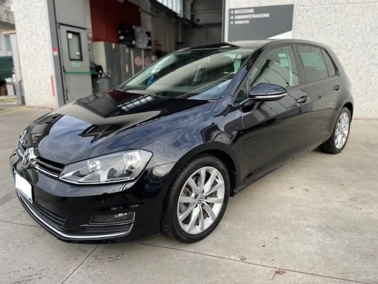 Volkswagen Golf Golf VII 2013 5p 1.6 tdi Highline dsg Nero - 1