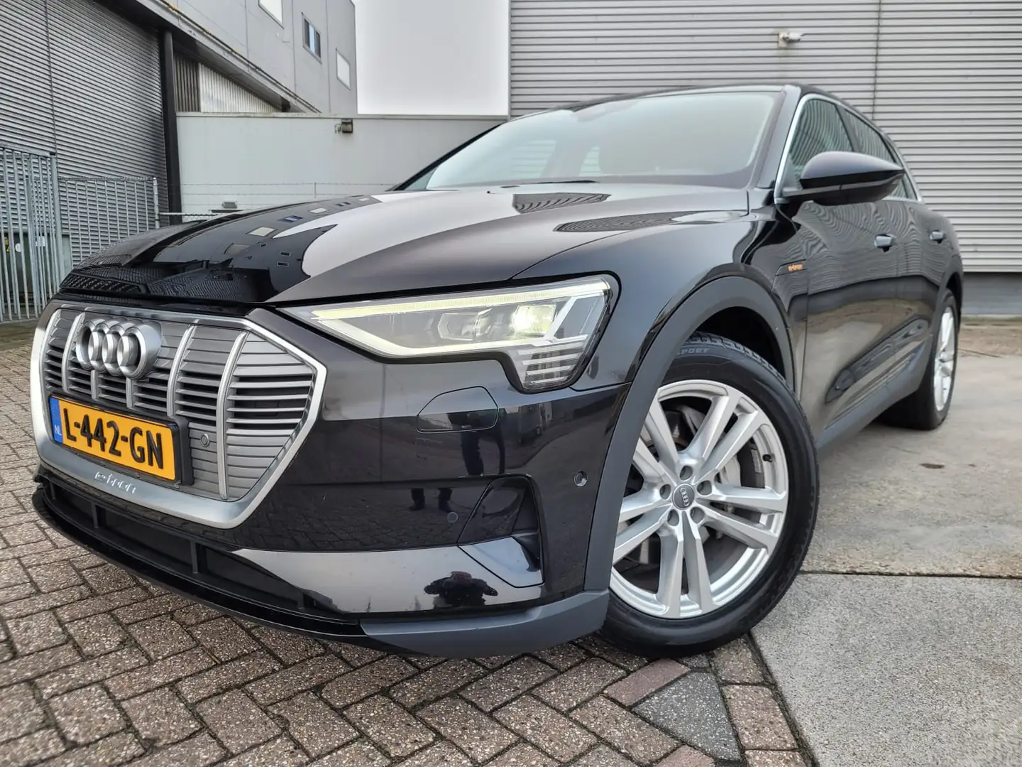 Audi e-tron e-tron 55 quattro advanced 95 kWh Schwarz - 1