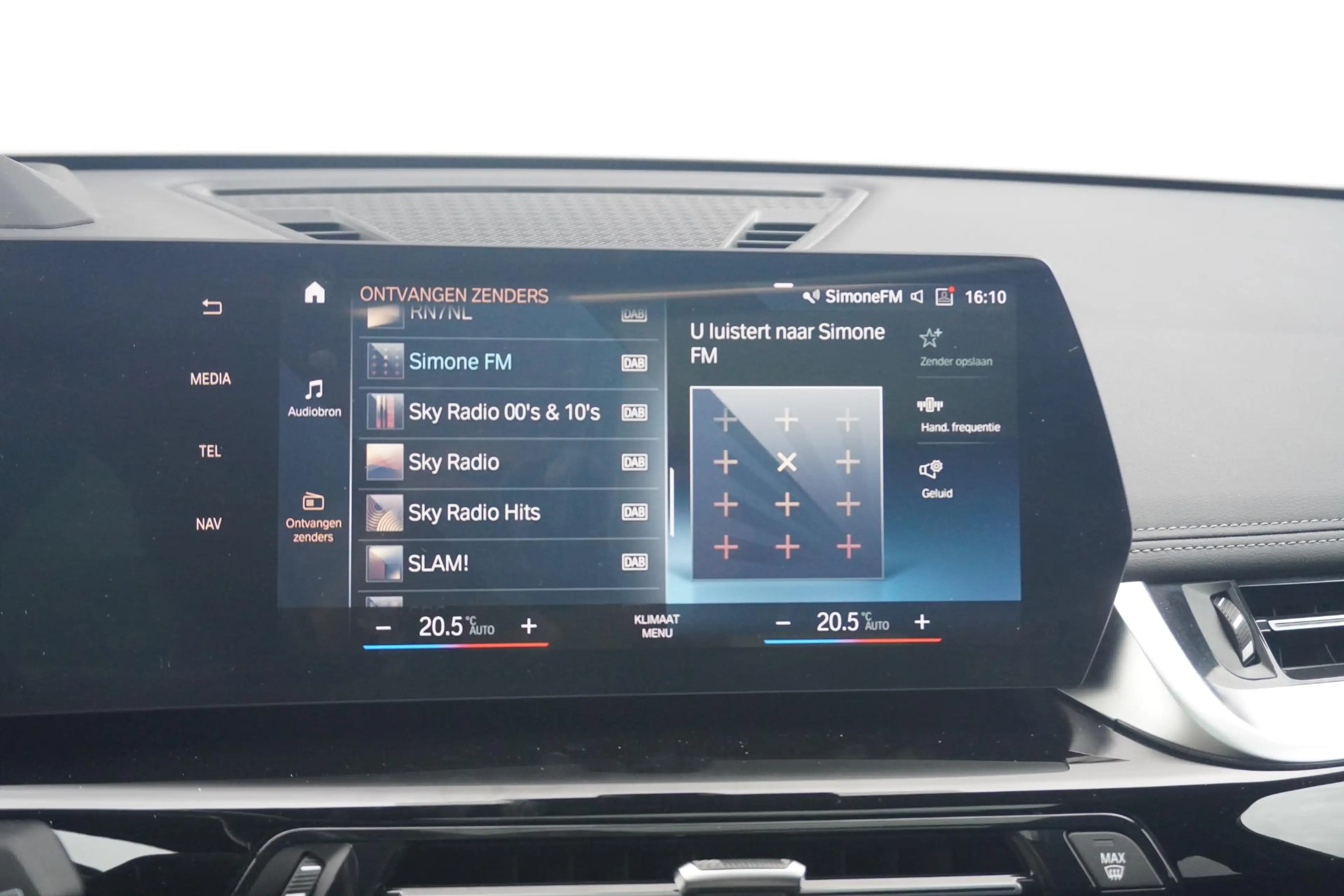 BMW iX1 xDrive30 | M Sportpakket | Panoramadak | Head-Up D — photo 15