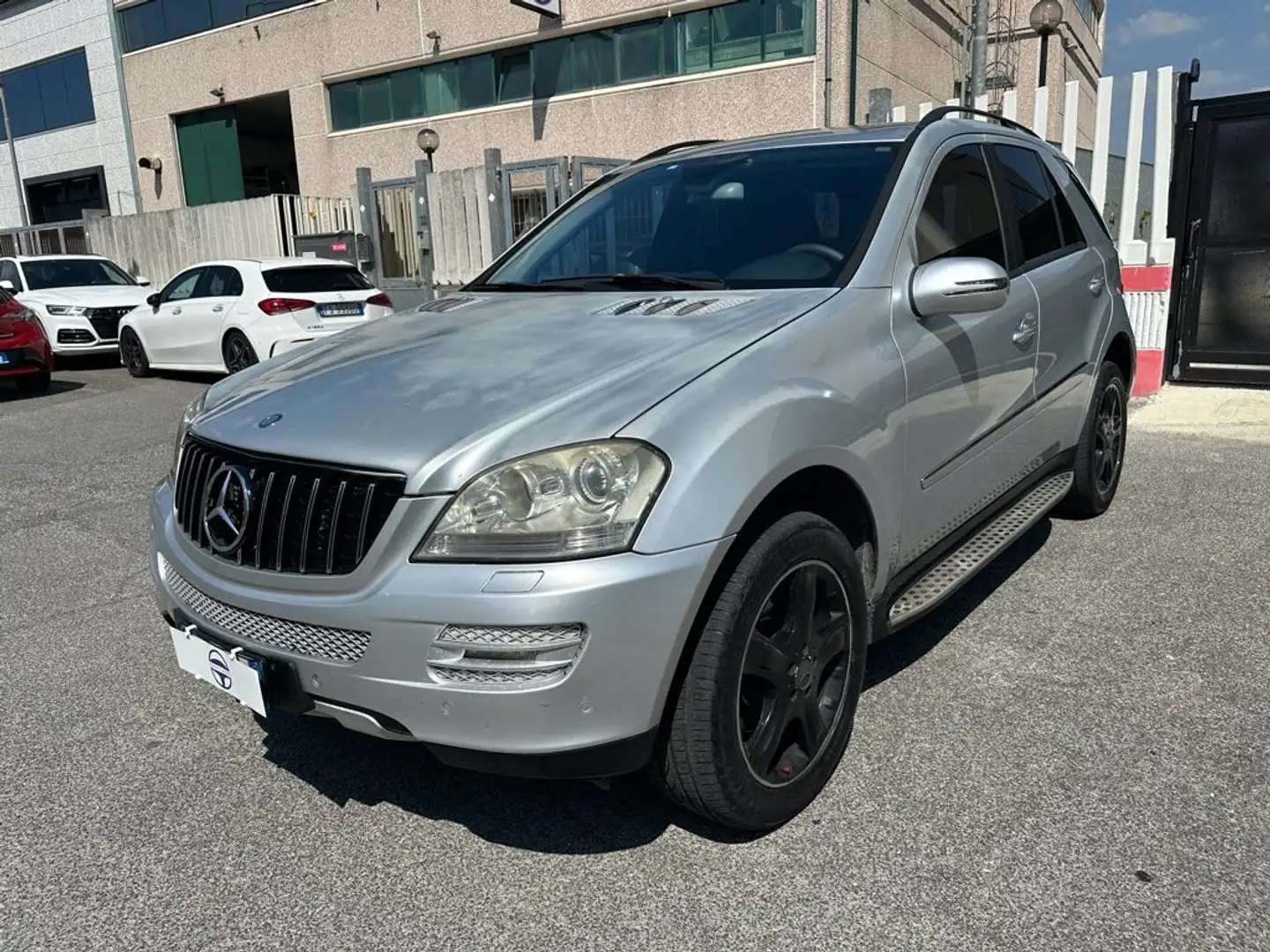 Mercedes-Benz ML 320 3.0 CDI 224cv Grigio - 1