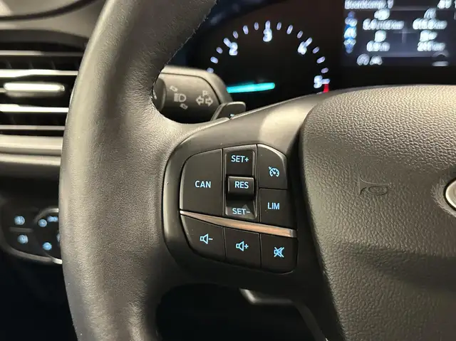 Ford Focus view 19